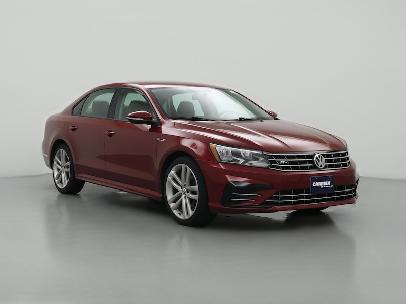2018 Volkswagen Passat R-Line