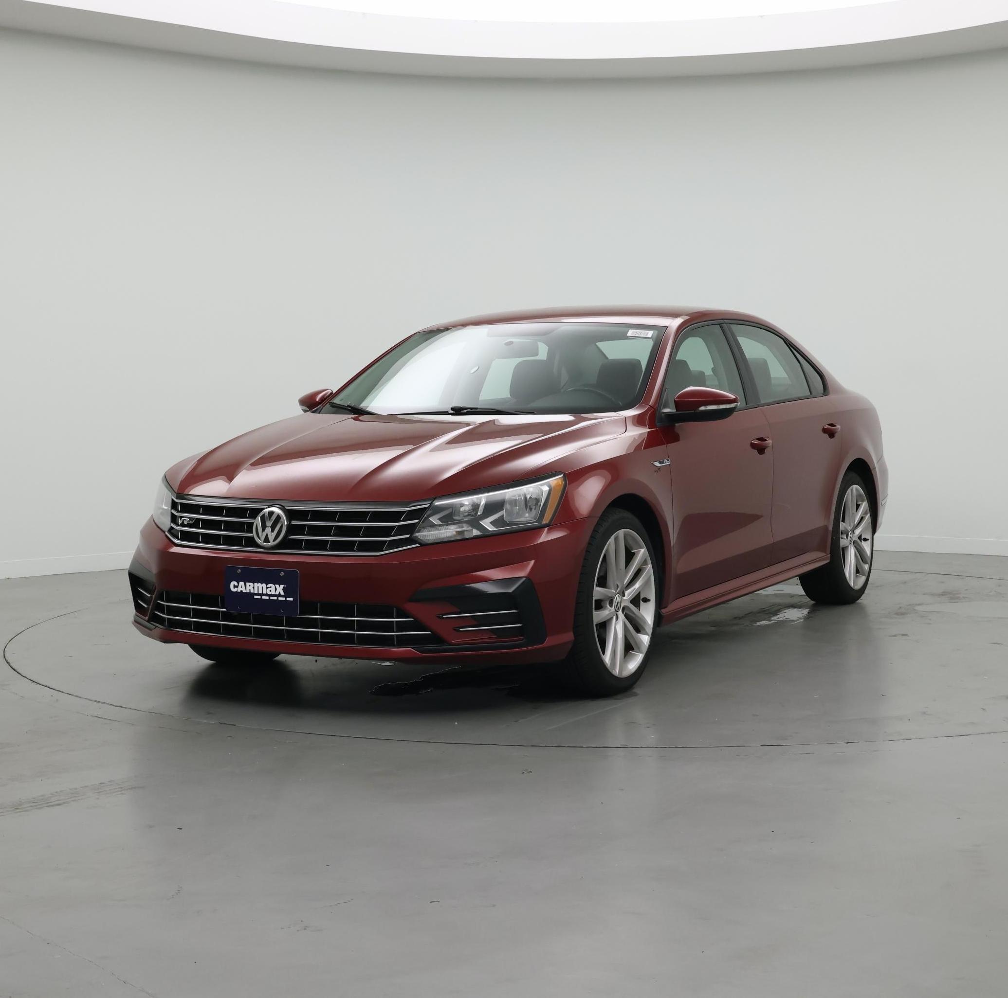 Thumbnail: 2018 Volkswagen Passat - 4