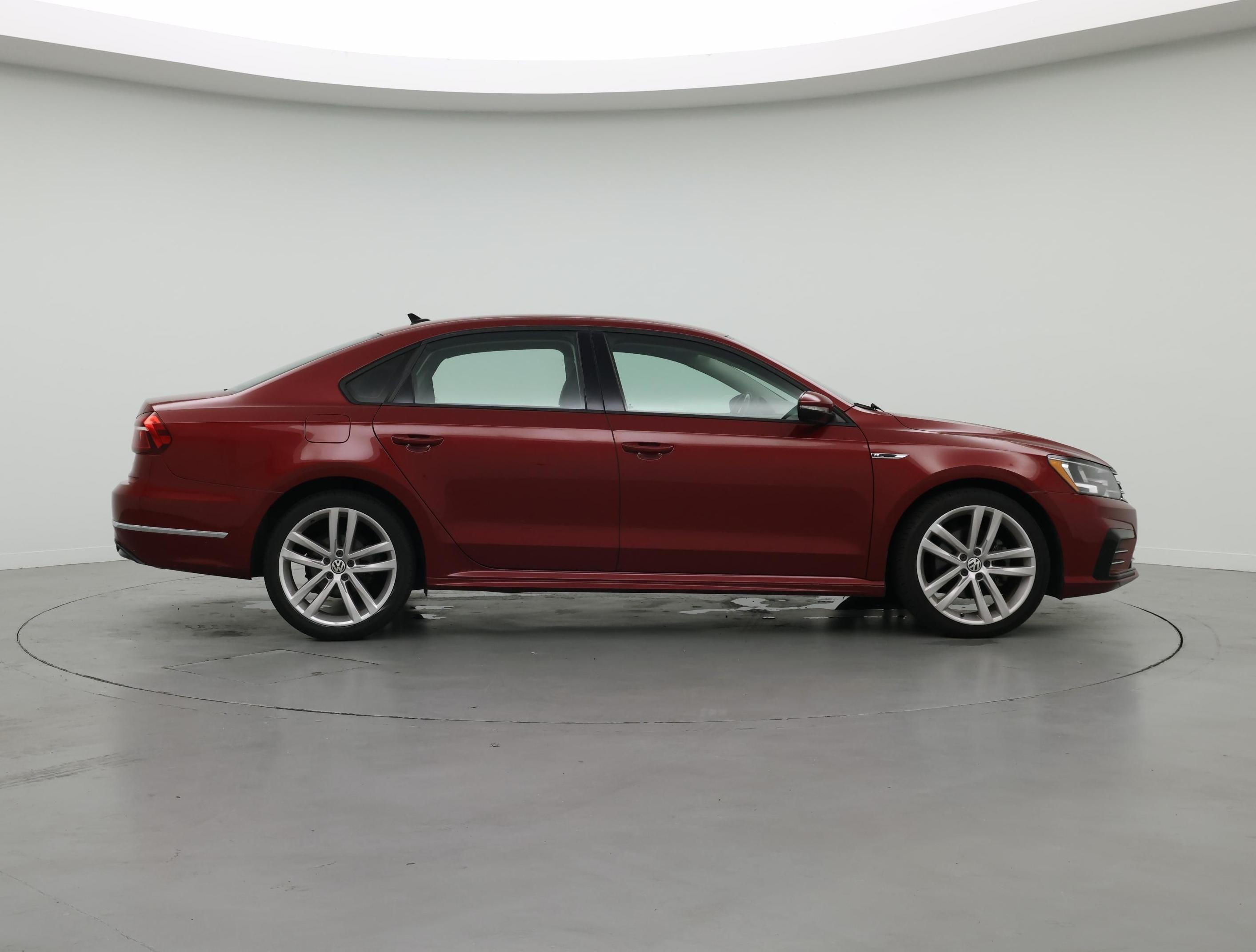 Thumbnail: 2018 Volkswagen Passat - 7