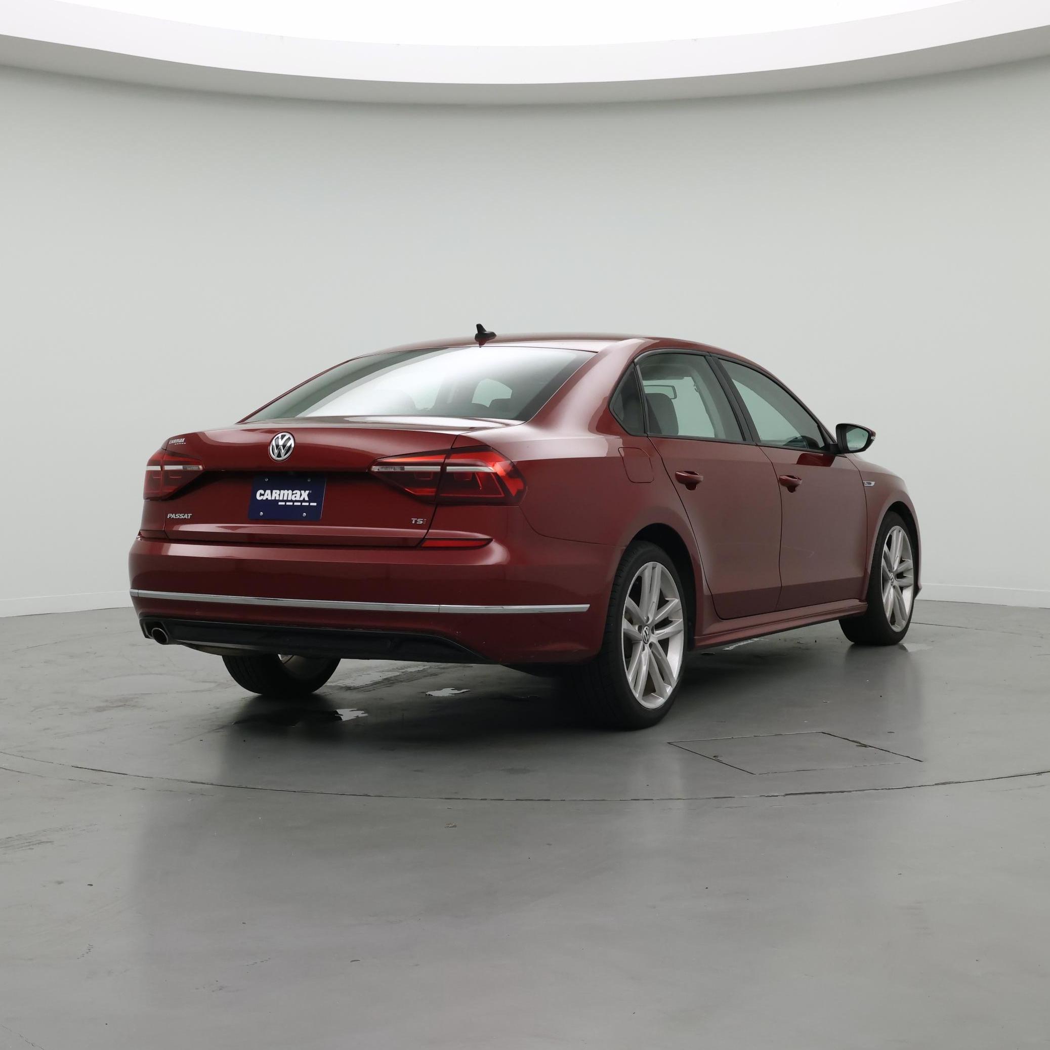 Thumbnail: 2018 Volkswagen Passat - 8
