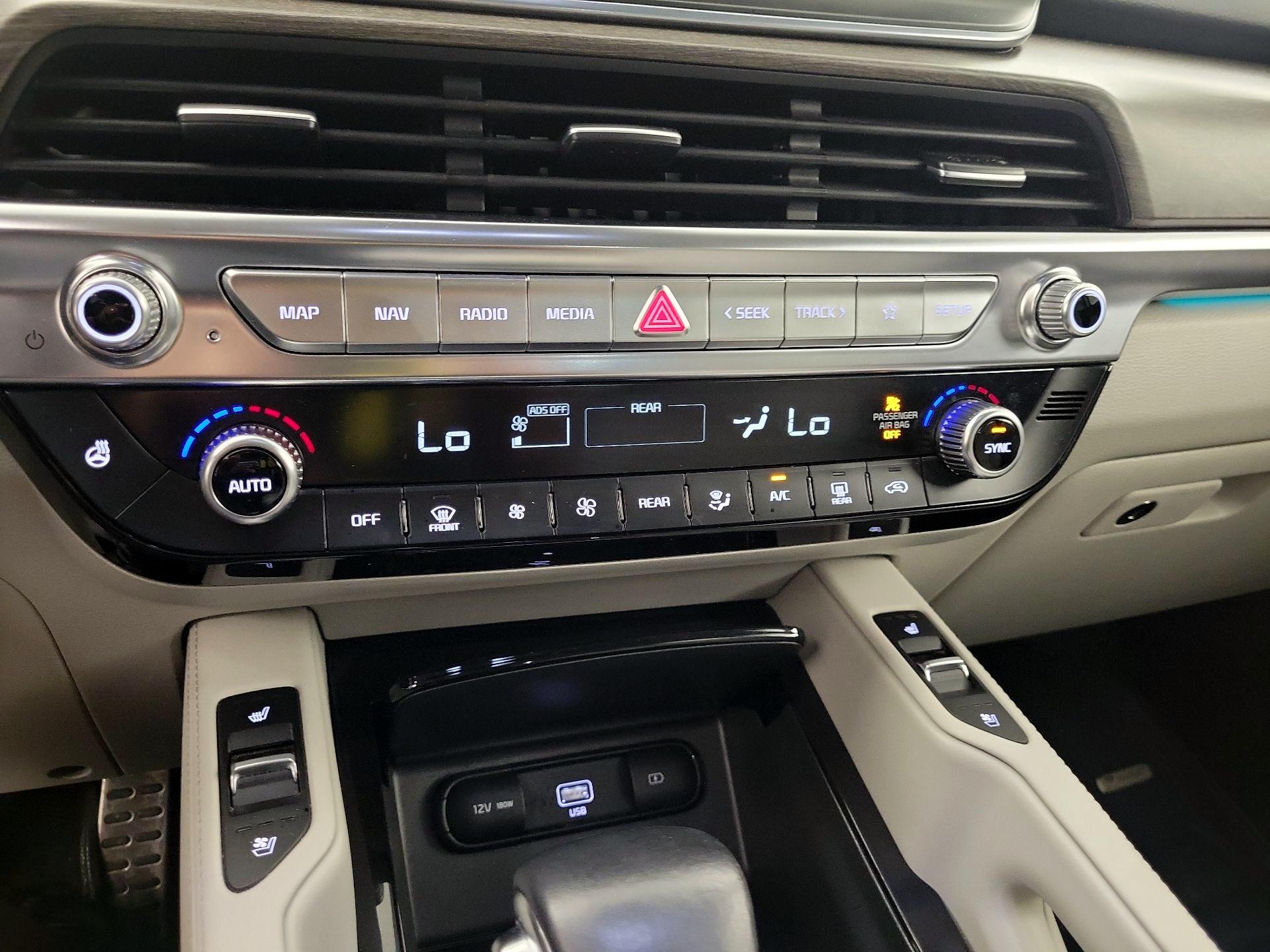 Thumbnail: 2020 Kia Telluride - 17