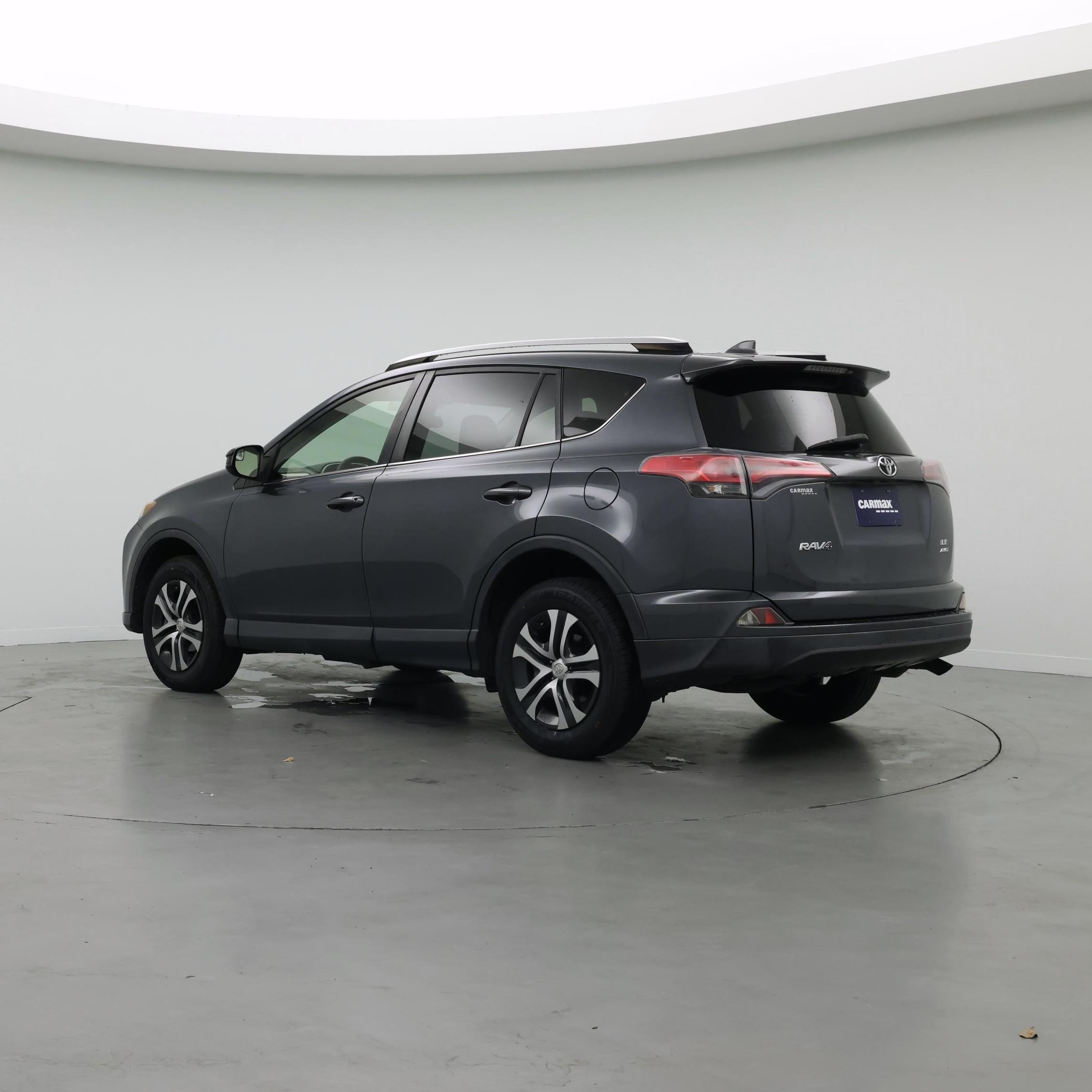 Thumbnail: 2016 Toyota RAV4 - 2