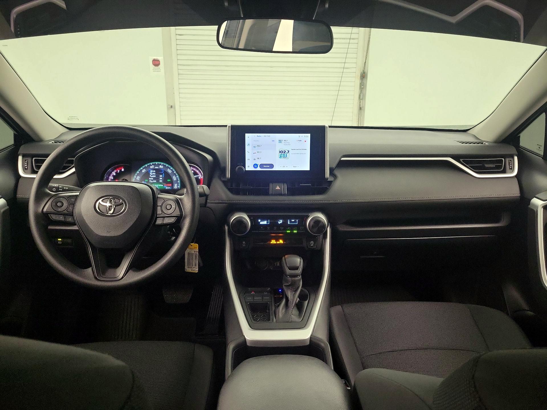 Thumbnail: 2025 Toyota RAV4 - 9