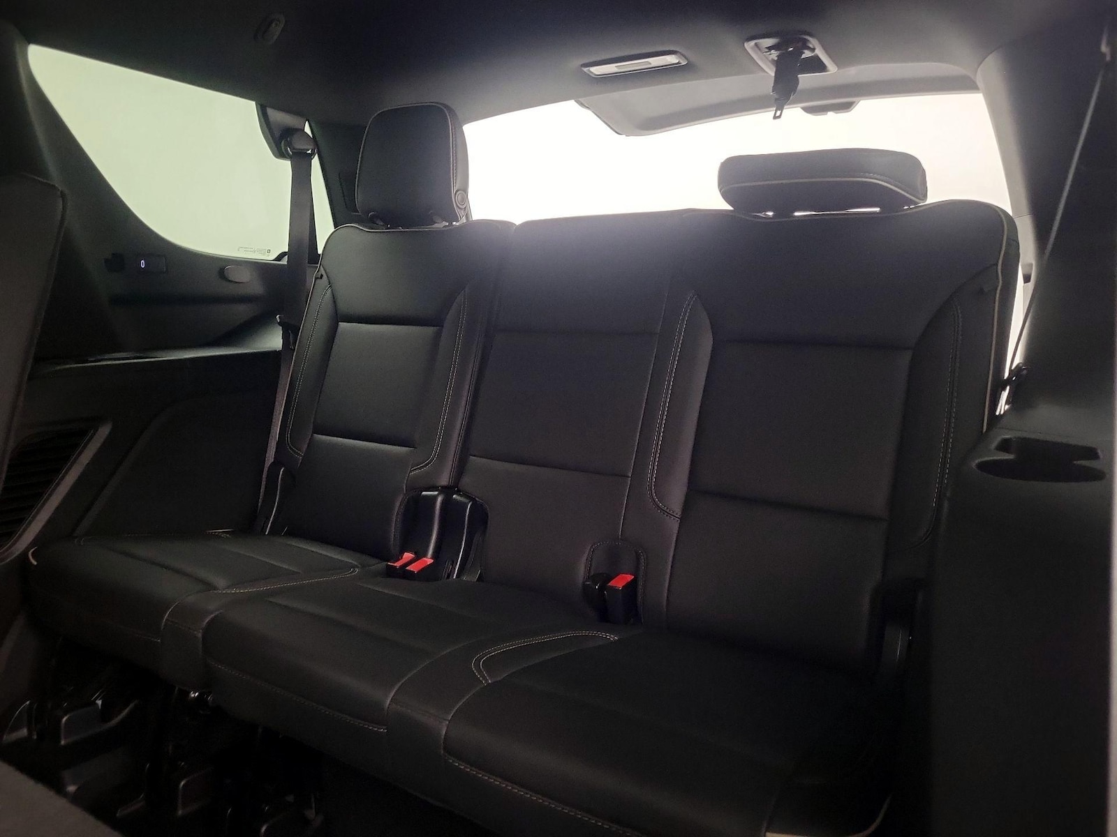 2023 GMC Yukon SLT - Photo 23