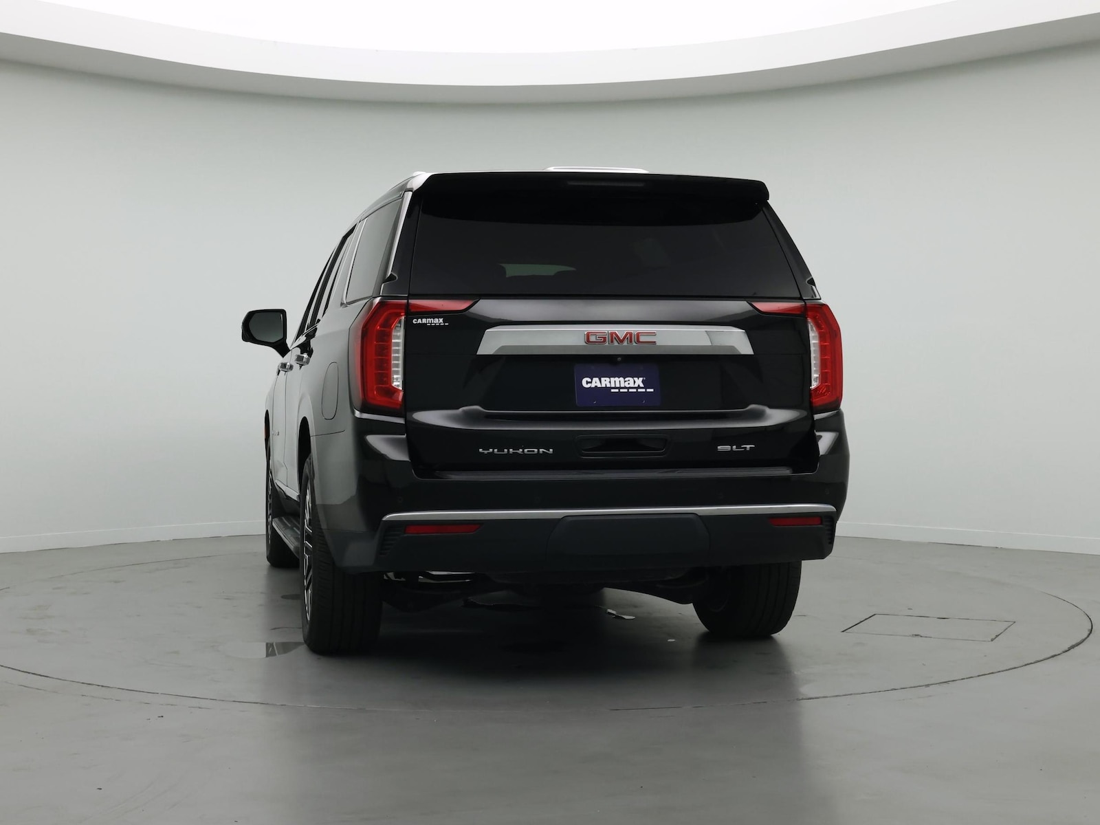 2023 GMC Yukon SLT - Photo 7