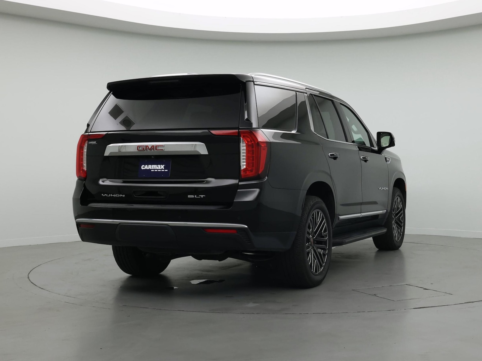 2023 GMC Yukon SLT - Photo 9