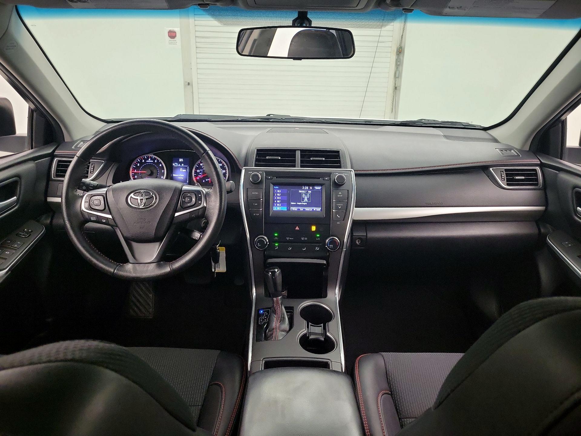 Thumbnail: 2017 Toyota Camry - 9