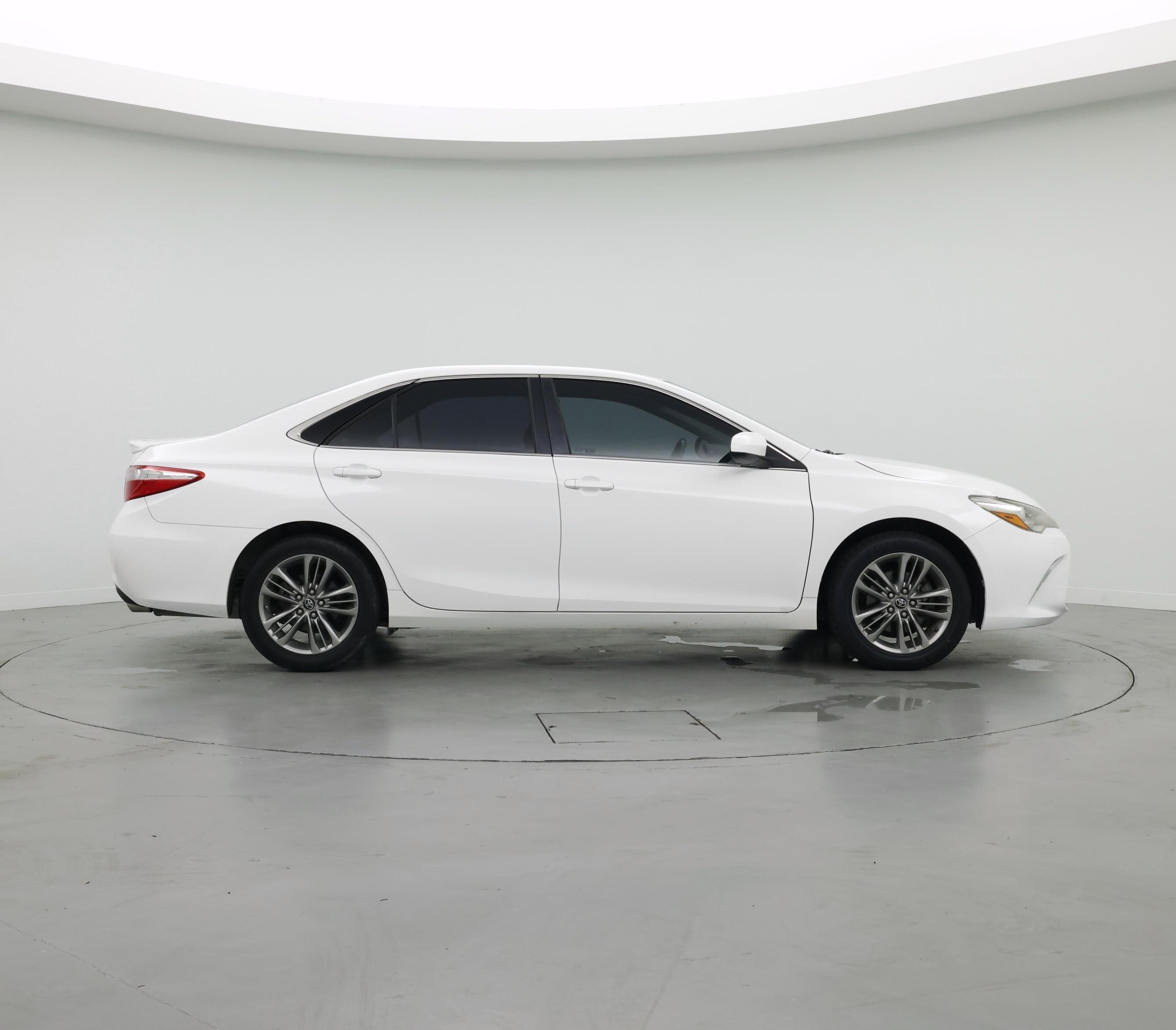 Thumbnail: 2017 Toyota Camry - 7