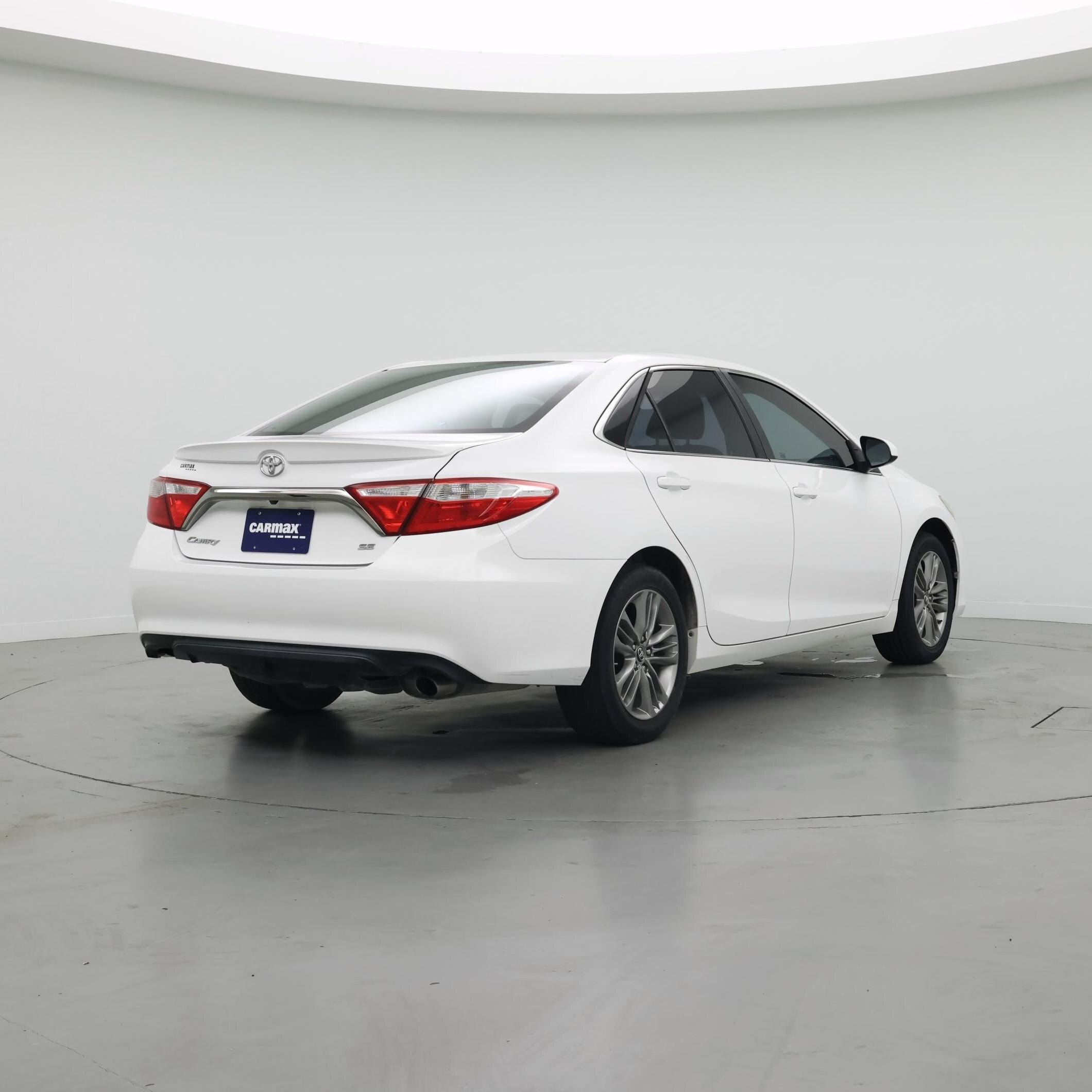 Thumbnail: 2017 Toyota Camry - 8