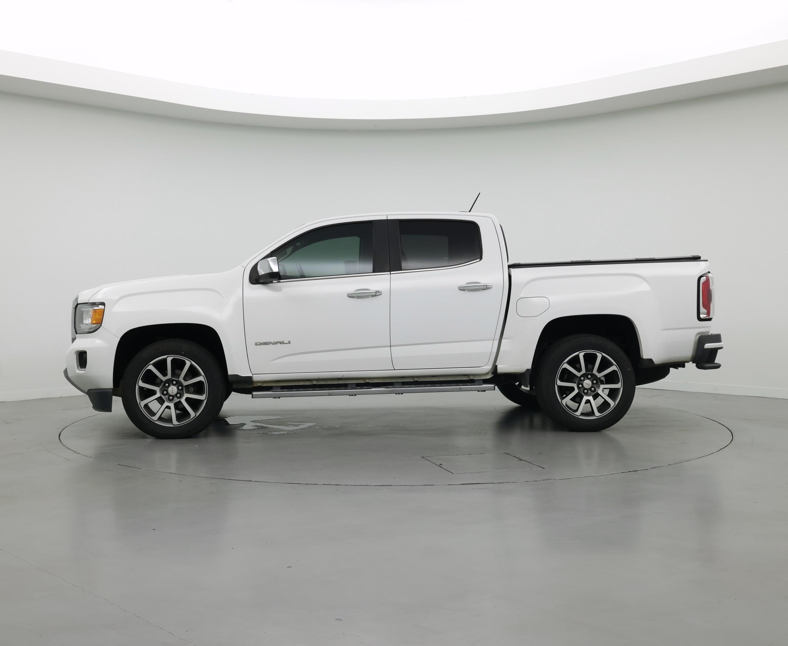 Thumbnail: 2019 GMC Canyon - 3