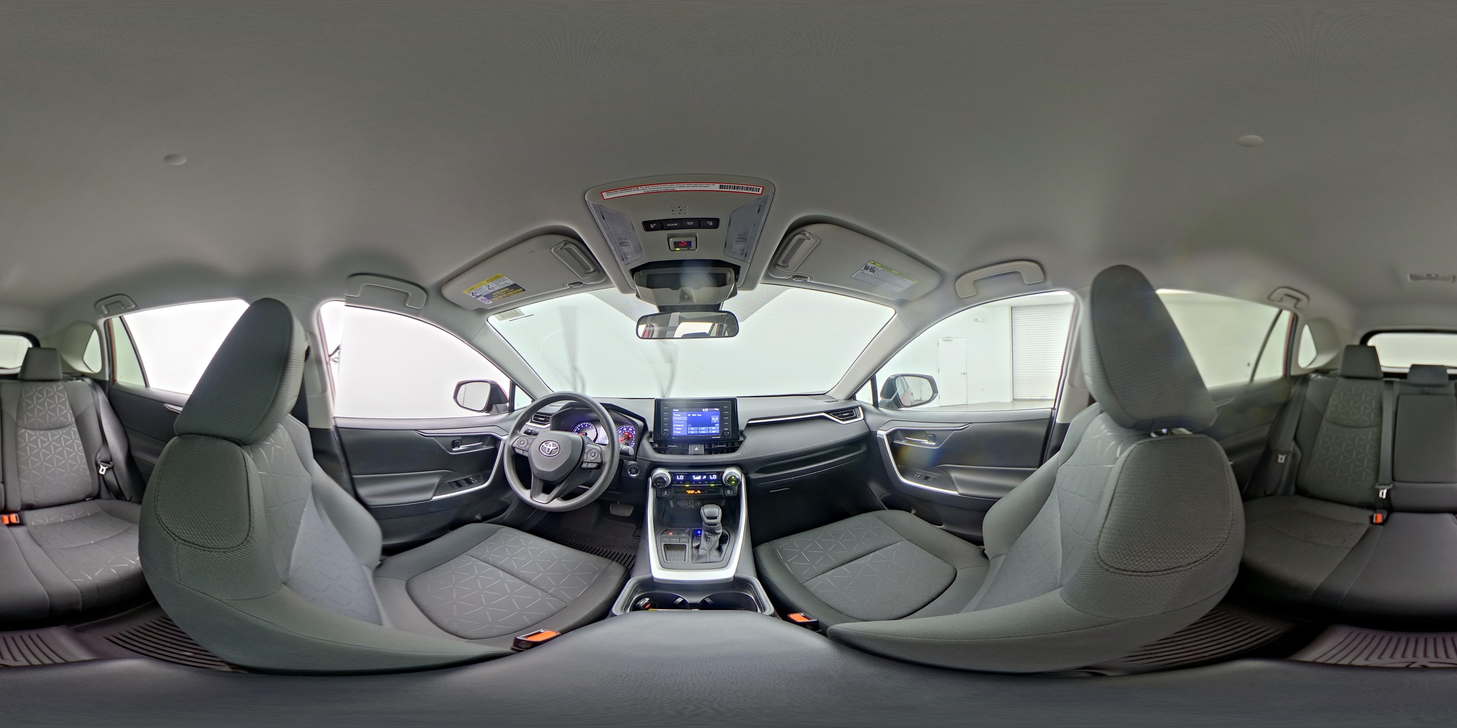 2021 Toyota RAV4 XLE - Photo 24