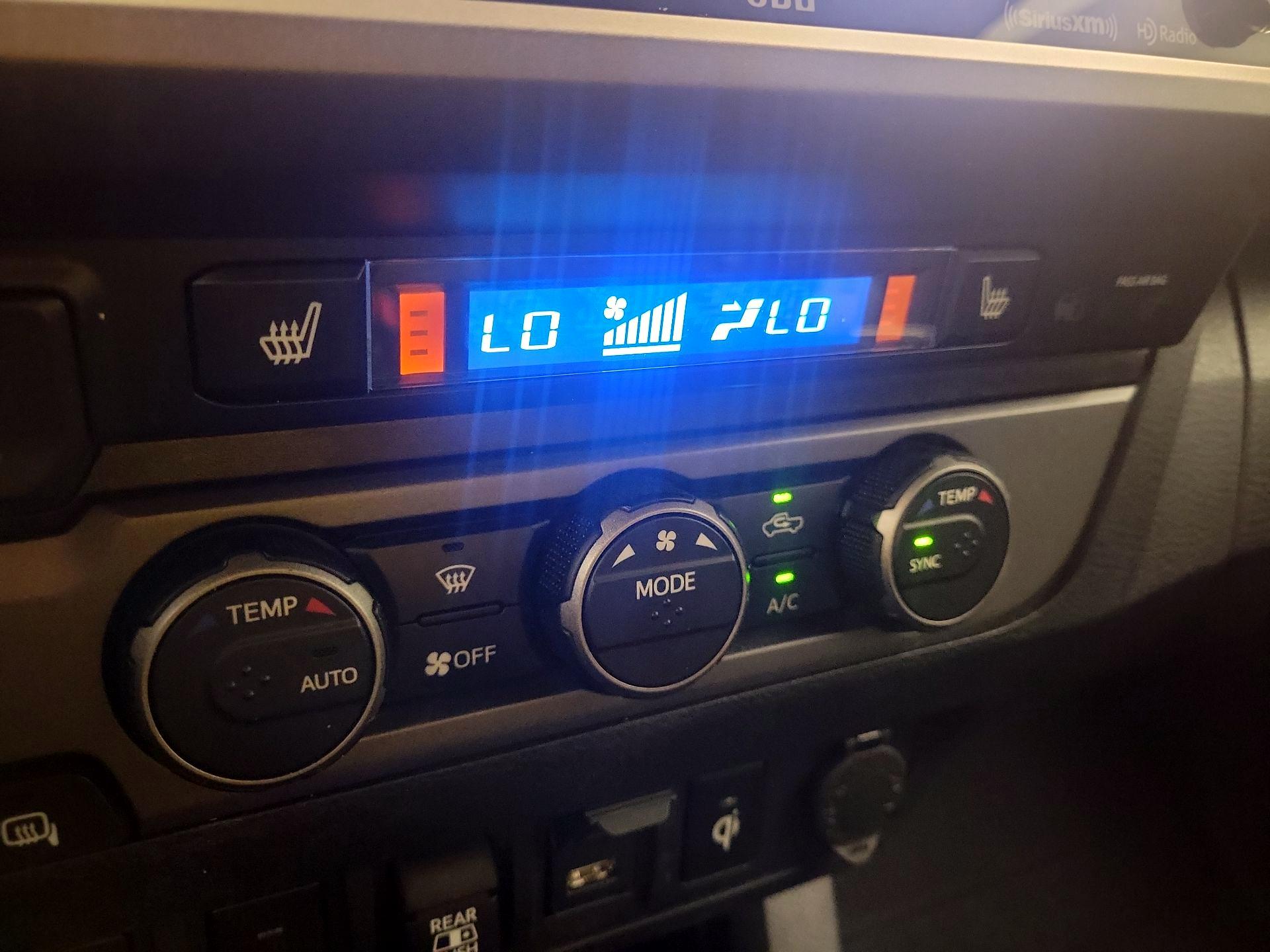 Thumbnail: 2022 Toyota Tacoma - 17