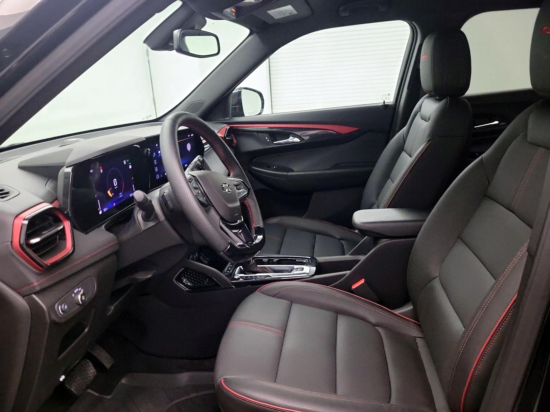 Thumbnail: 2025 Chevrolet TrailBlazer - 11