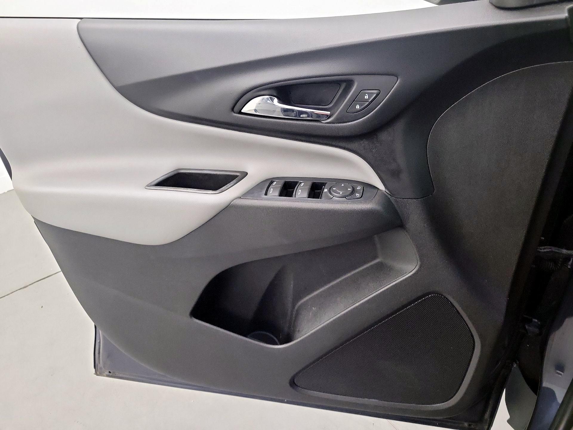 Thumbnail: 2018 Chevrolet Equinox - 12