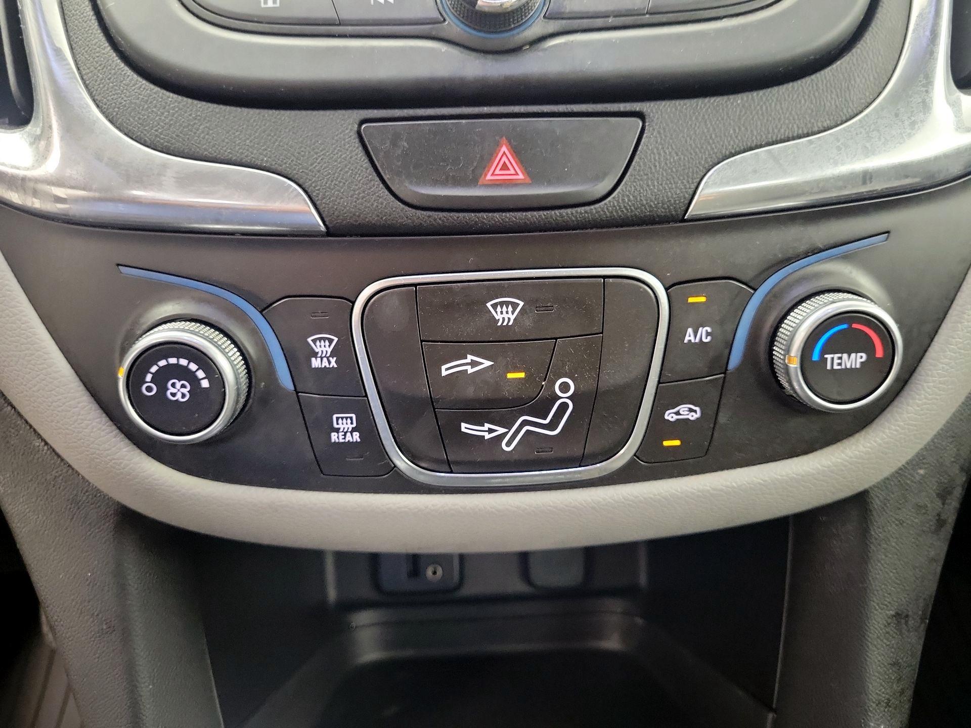 Thumbnail: 2018 Chevrolet Equinox - 16