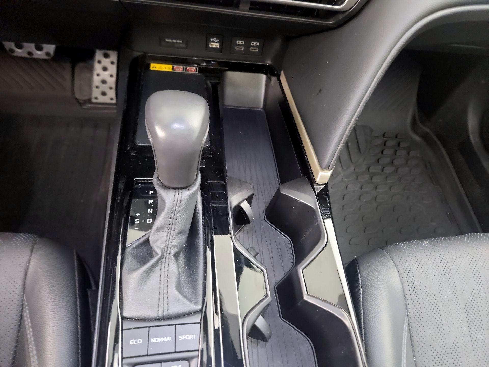 Thumbnail: 2025 Toyota Camry - 17