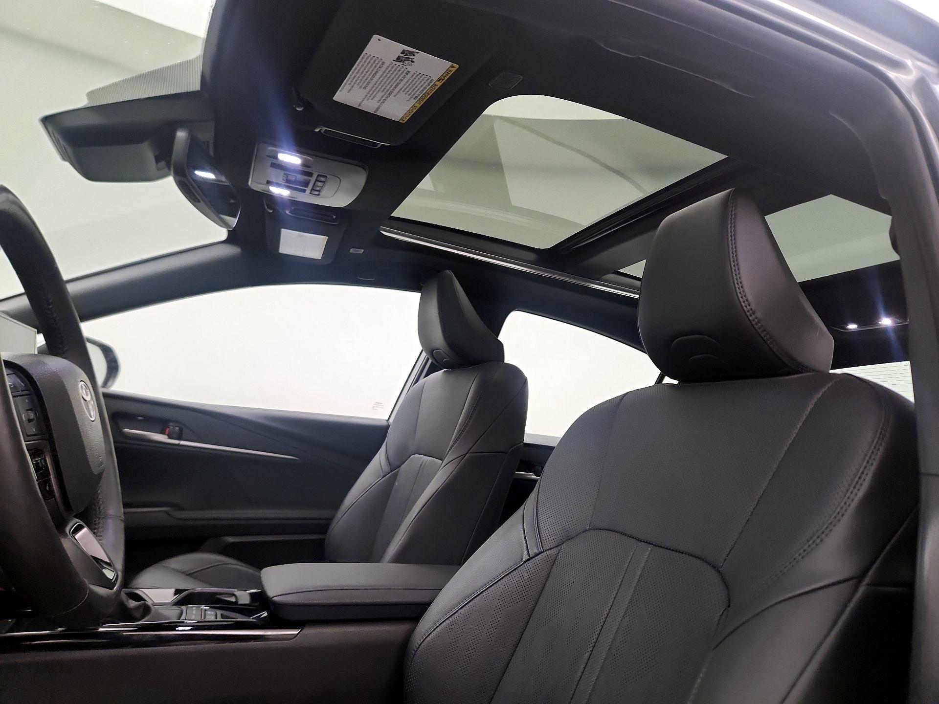 Thumbnail: 2025 Toyota Camry - 19