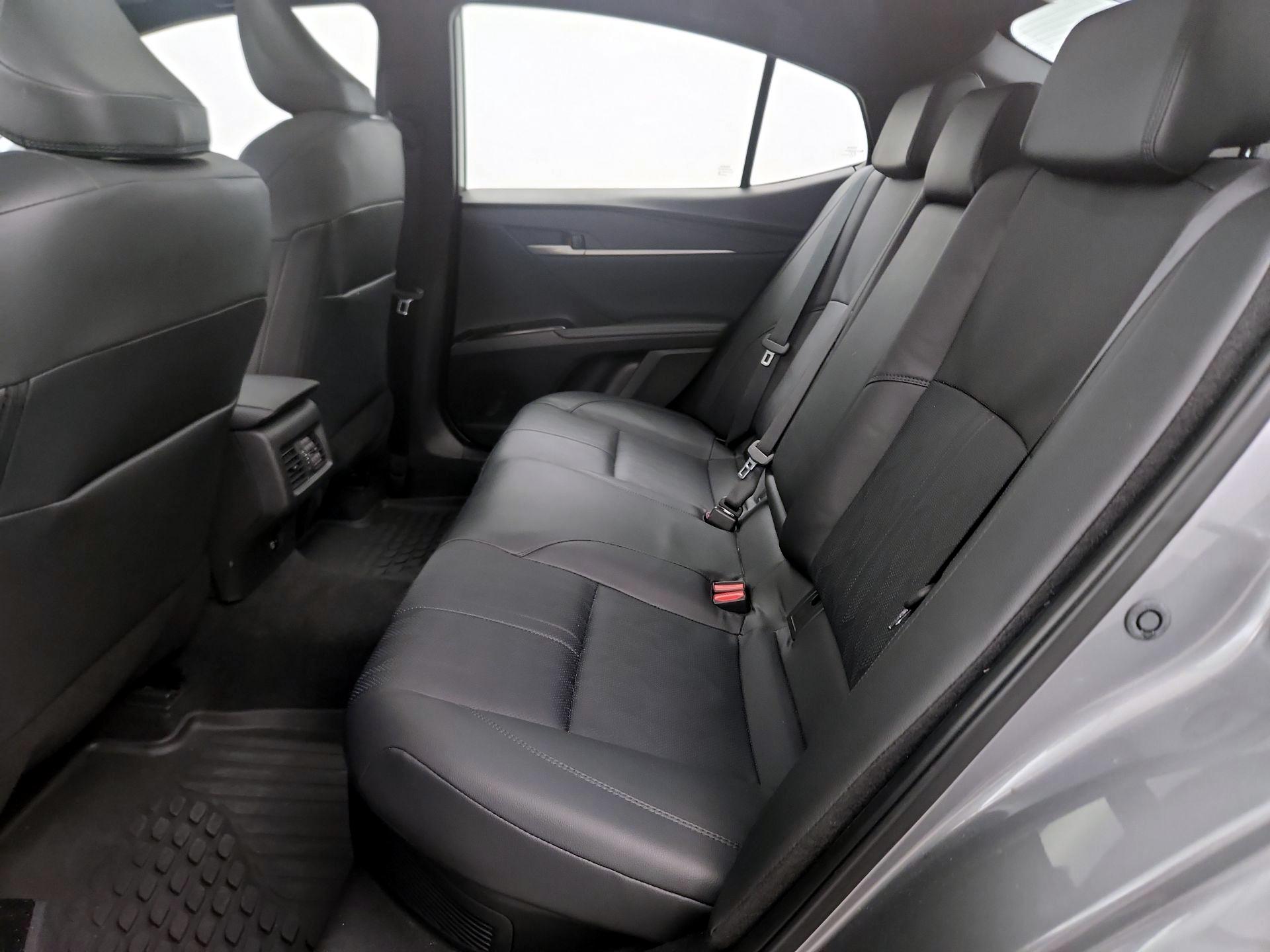 Thumbnail: 2025 Toyota Camry - 20