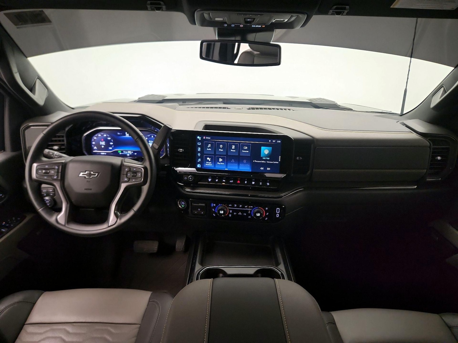 2025 Chevrolet Silverado 2500HD ZR2 - Photo 10