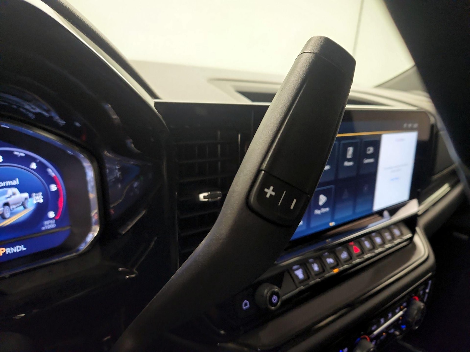 2025 Chevrolet Silverado 2500HD ZR2 - Photo 18