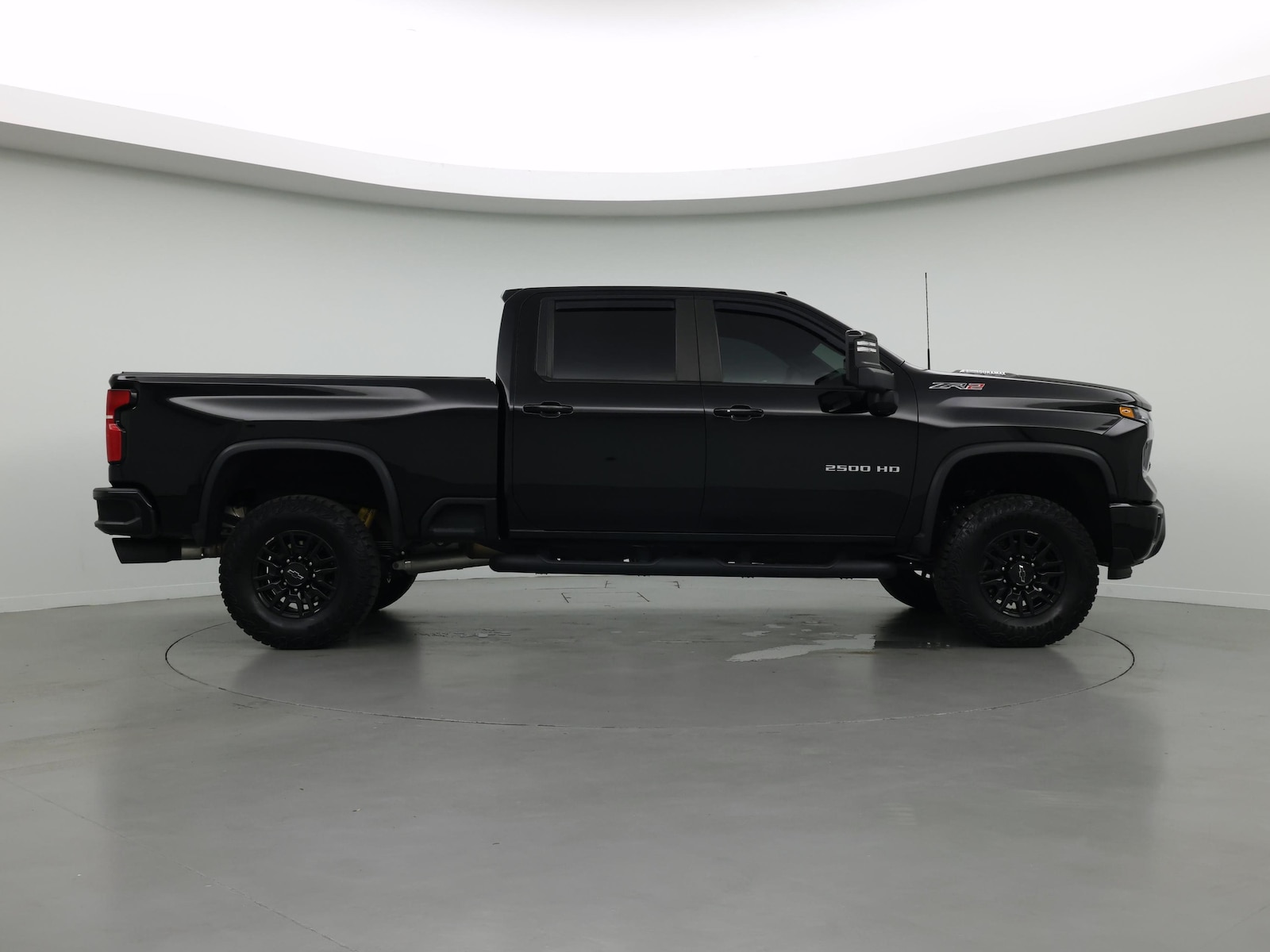 2025 Chevrolet Silverado 2500HD ZR2 - Photo 8