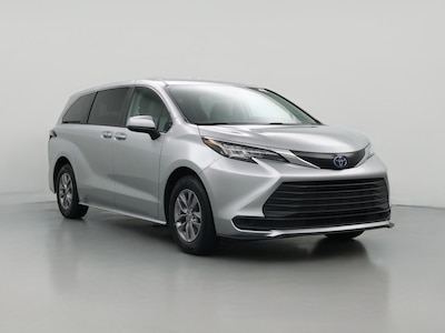 2023 Toyota Sienna Hybrid LE