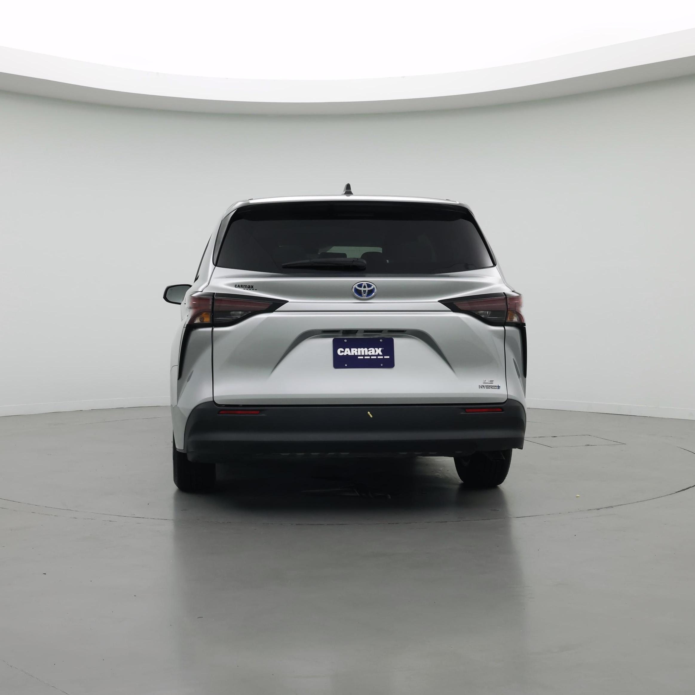 Thumbnail: 2023 Toyota Sienna - 6