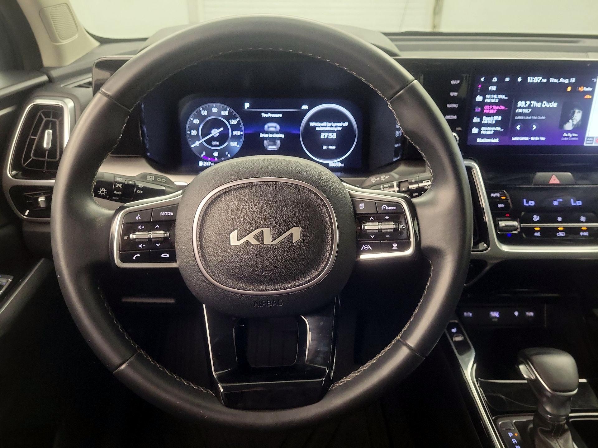 Thumbnail: 2023 Kia Sorento - 10