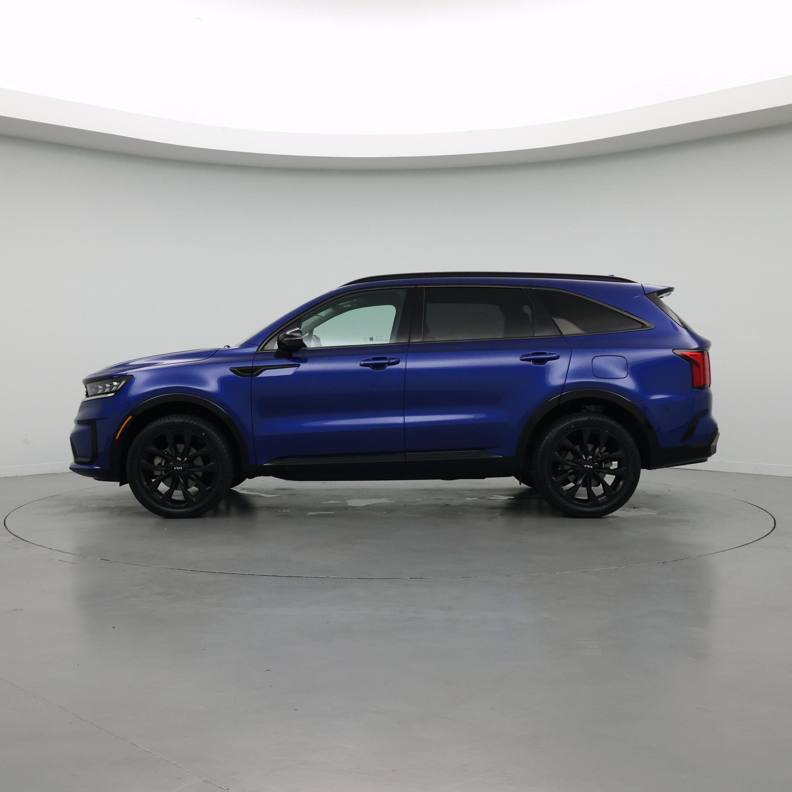 Thumbnail: 2023 Kia Sorento - 3
