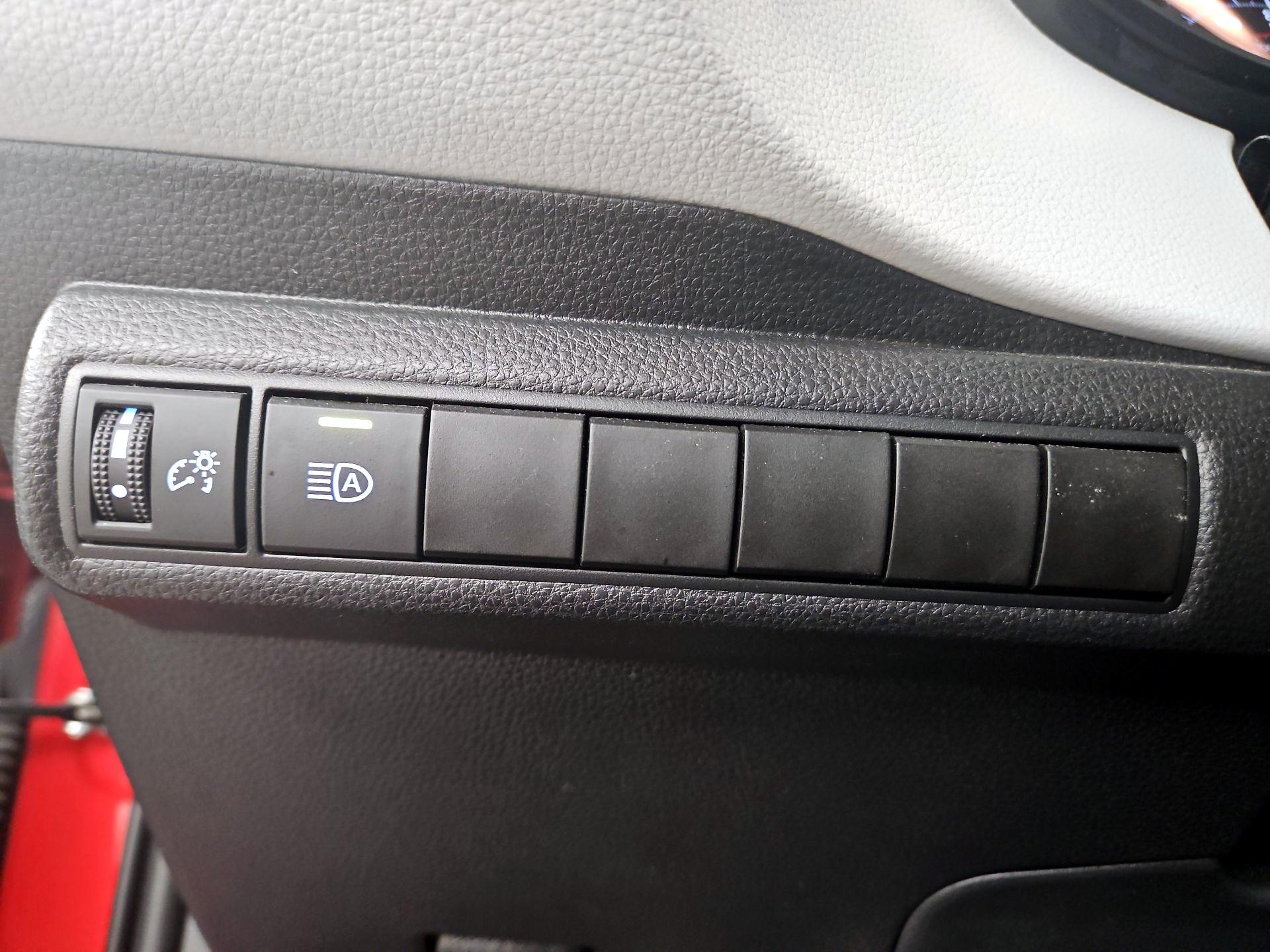 Thumbnail: 2020 Toyota Corolla - 13