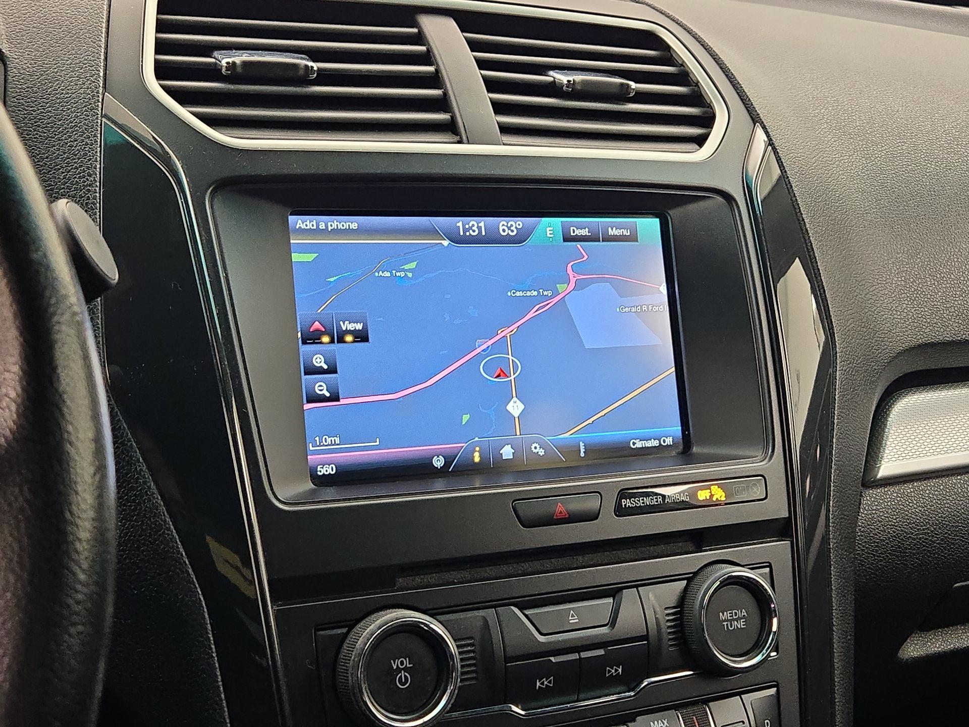 Thumbnail: 2016 Ford Explorer - 14