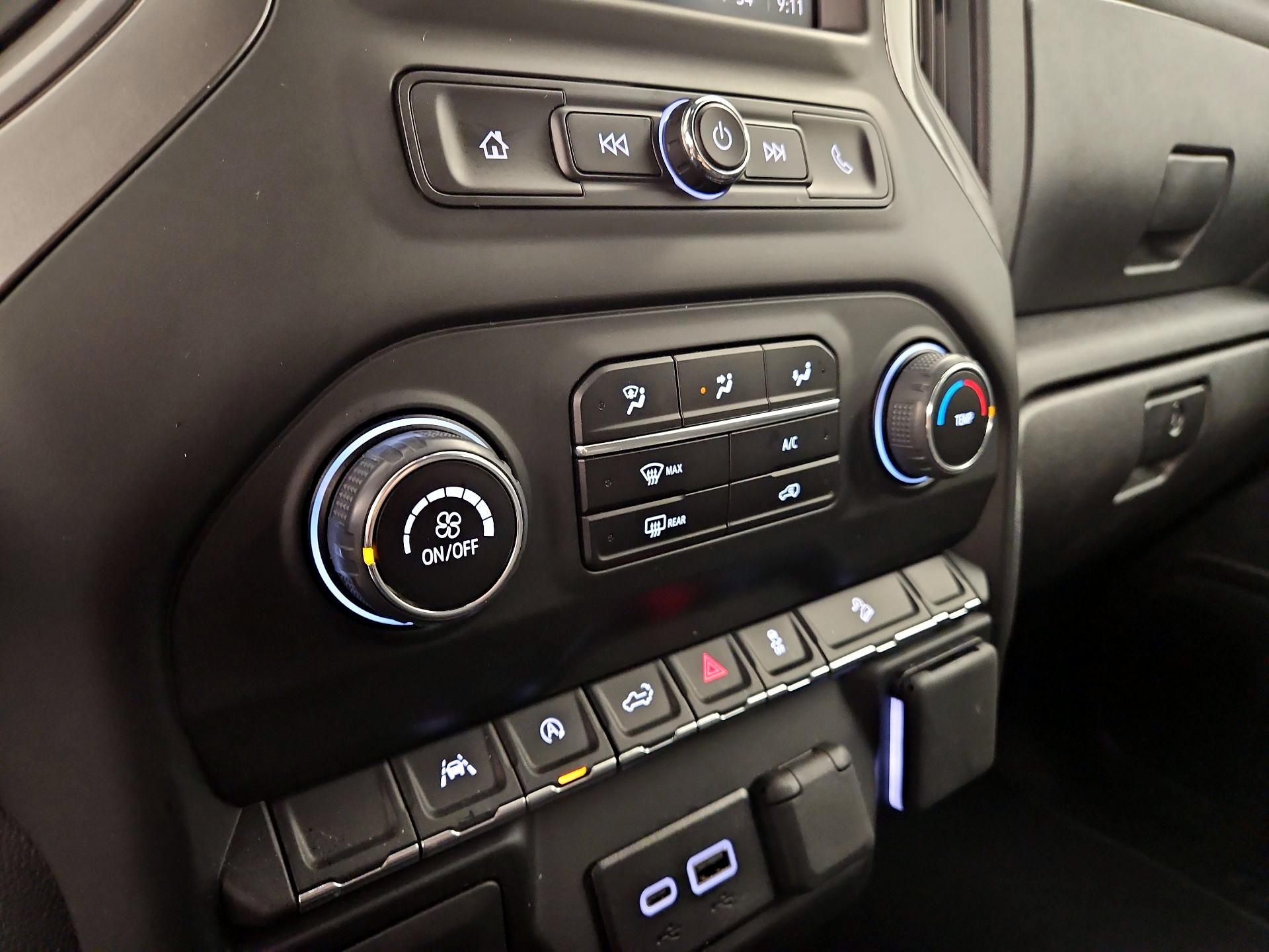 Thumbnail: 2024 Chevrolet Silverado 1500 - 16