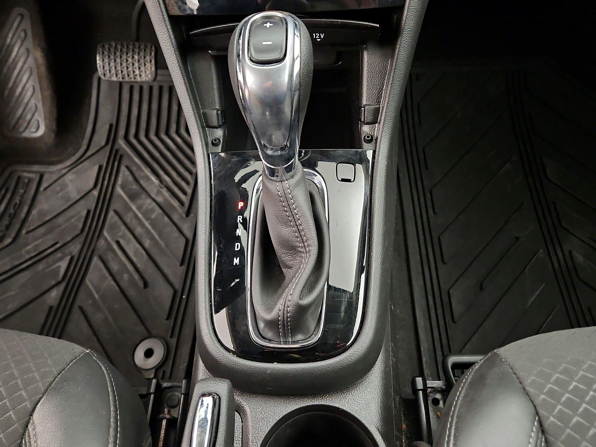 Thumbnail: 2020 Buick Encore - 17