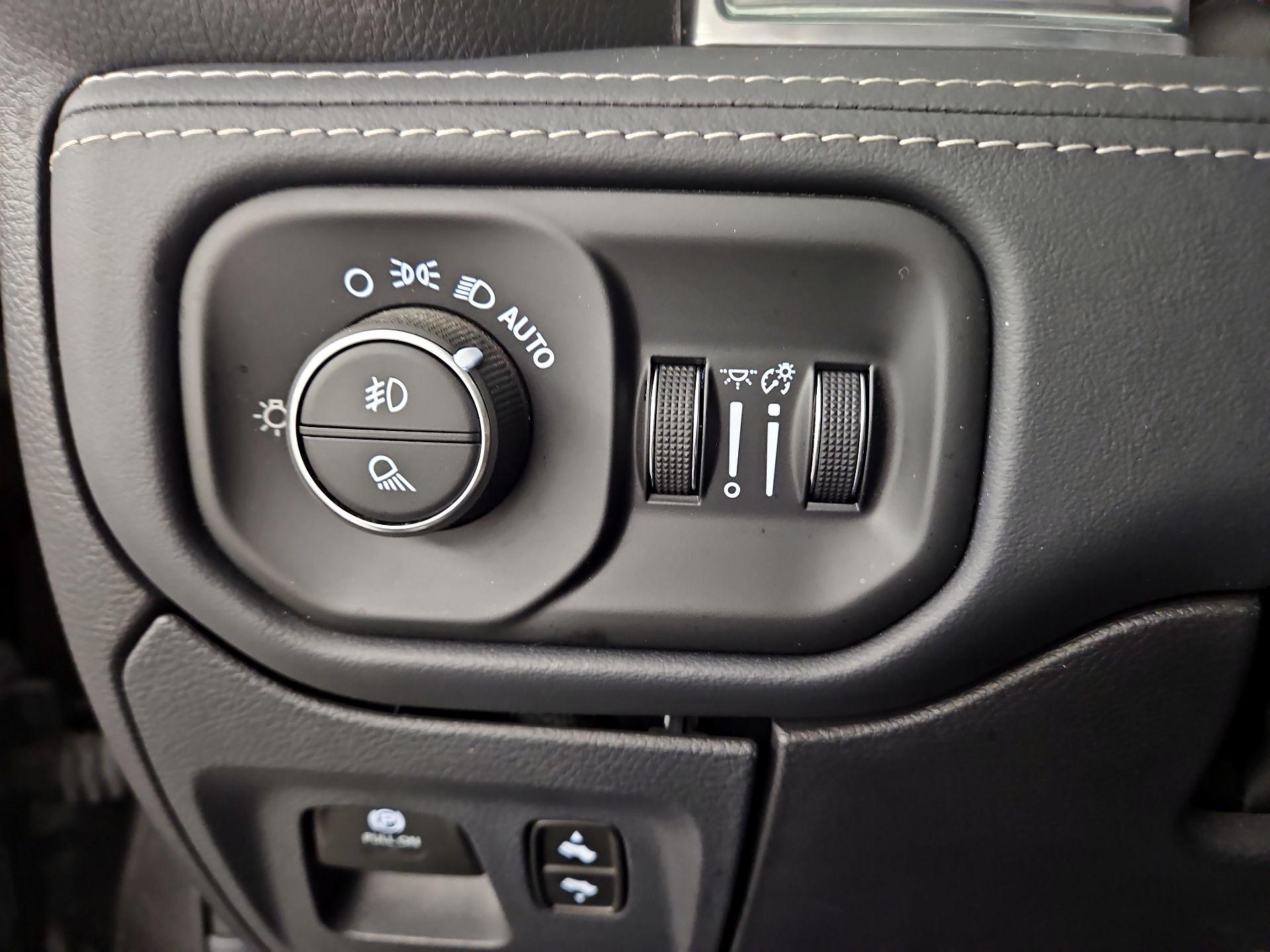 Thumbnail: 2023 RAM 1500 - 13