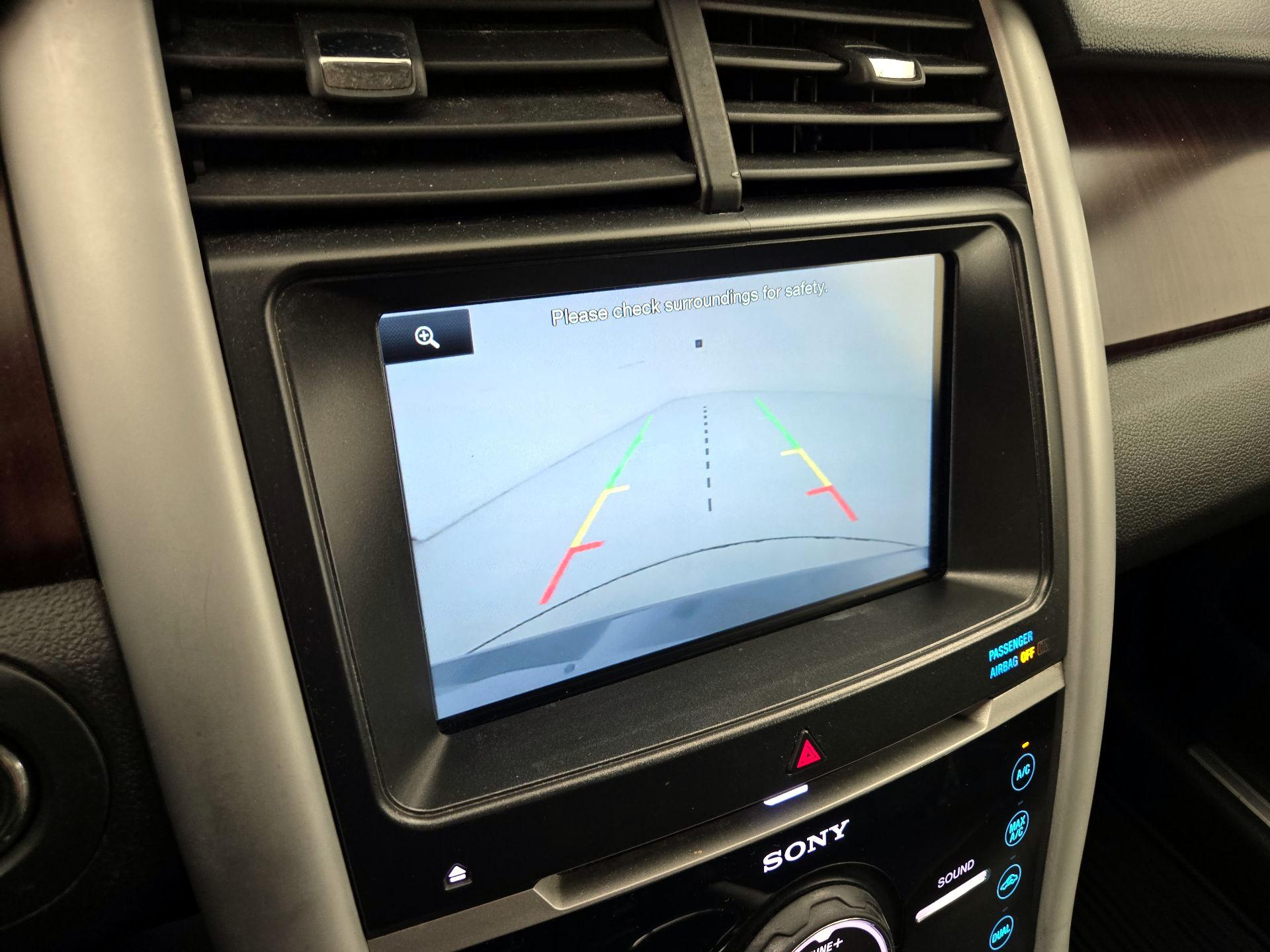 Thumbnail: 2014 Ford Edge - 15