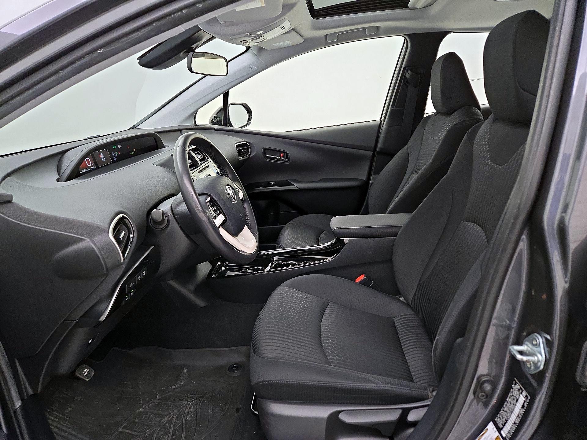 Thumbnail: 2017 Toyota Prius - 11