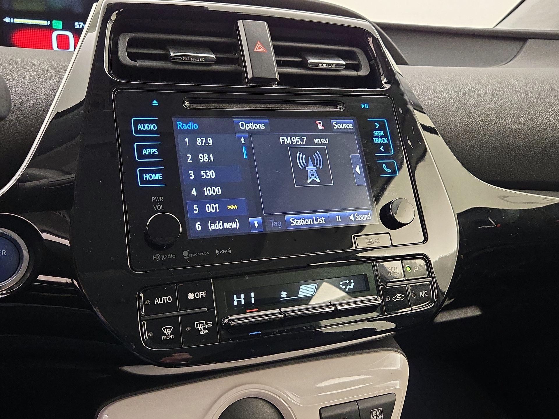 Thumbnail: 2017 Toyota Prius - 16