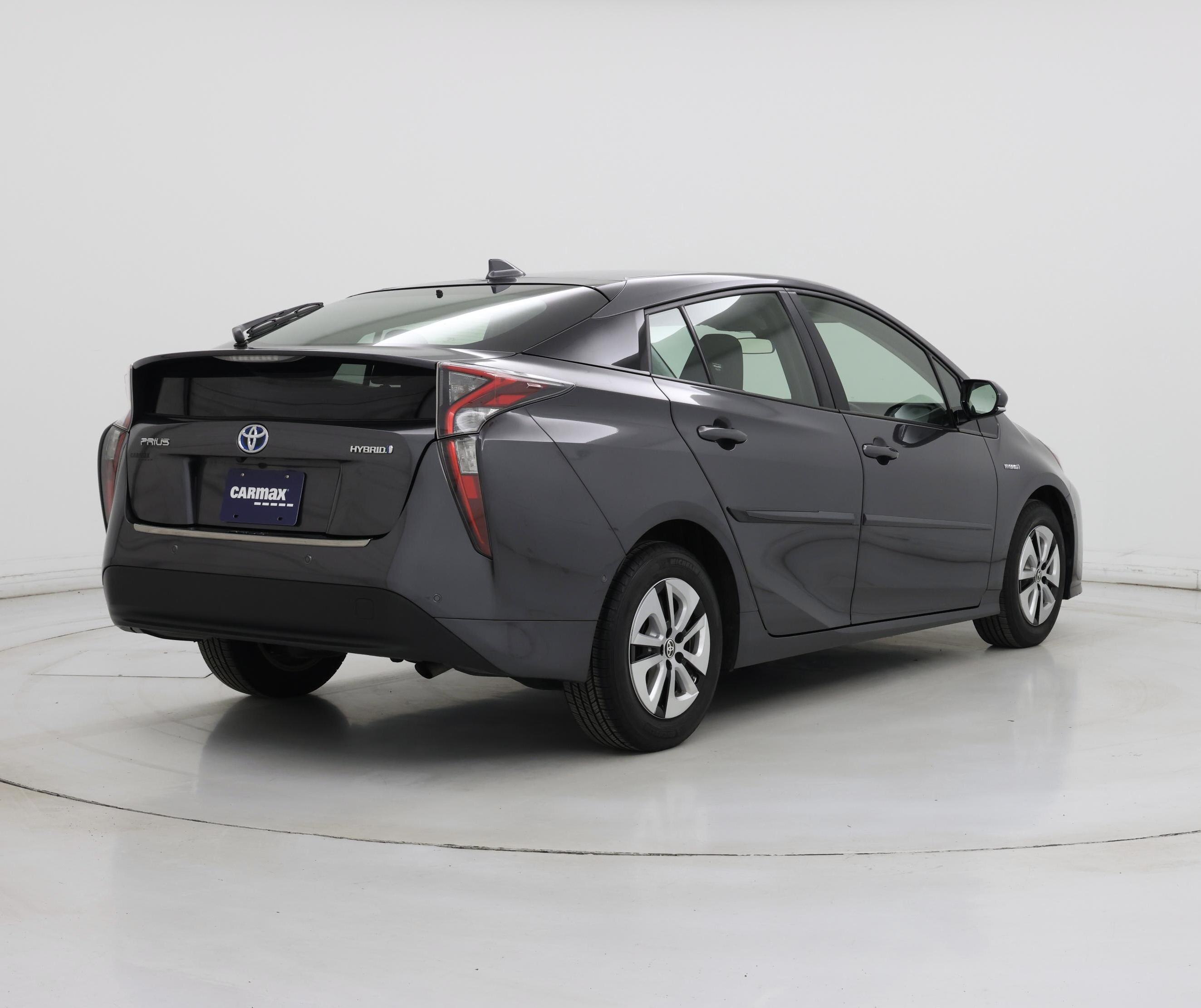 Thumbnail: 2017 Toyota Prius - 8