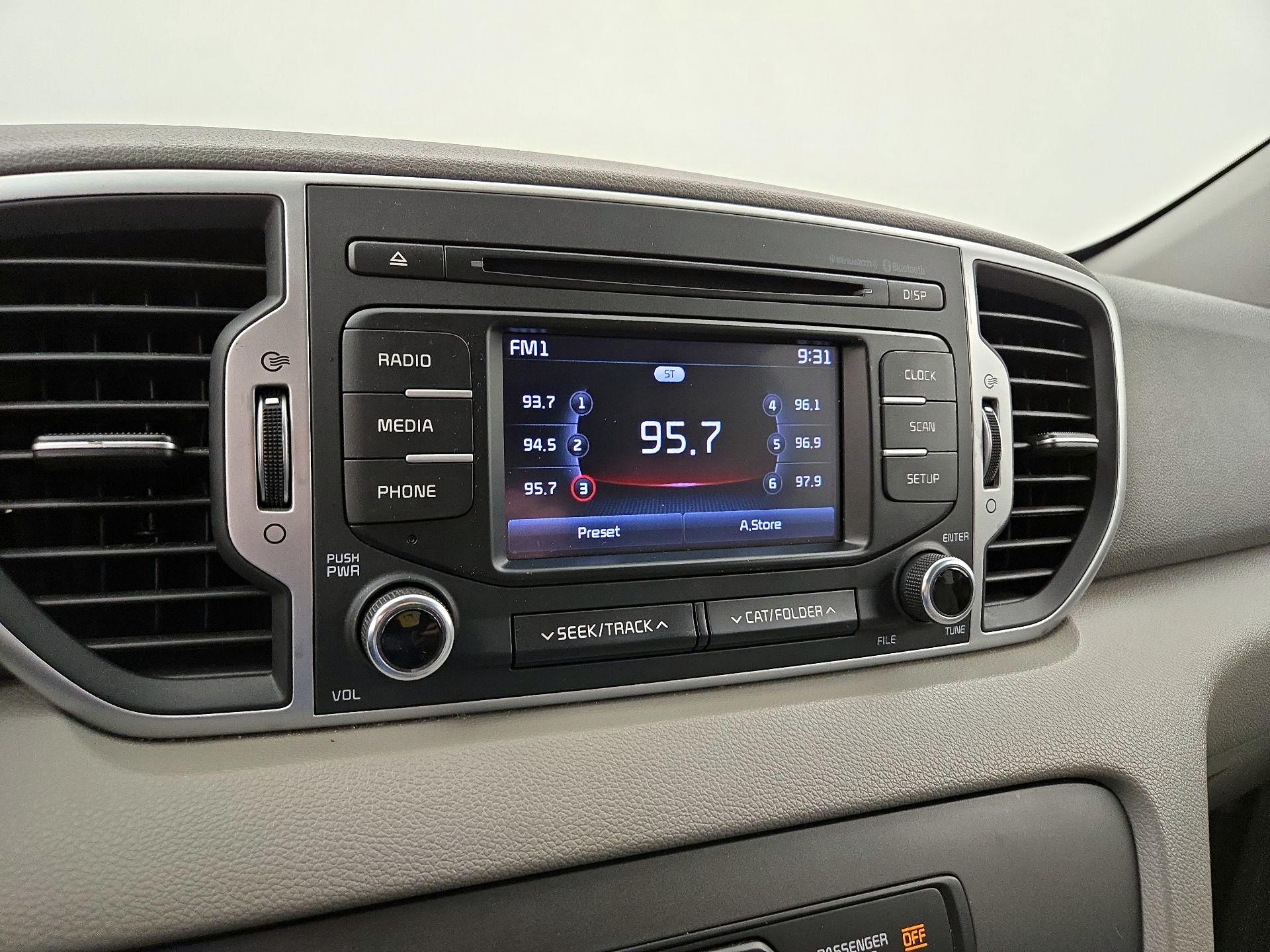 Thumbnail: 2017 Kia Sportage - 15