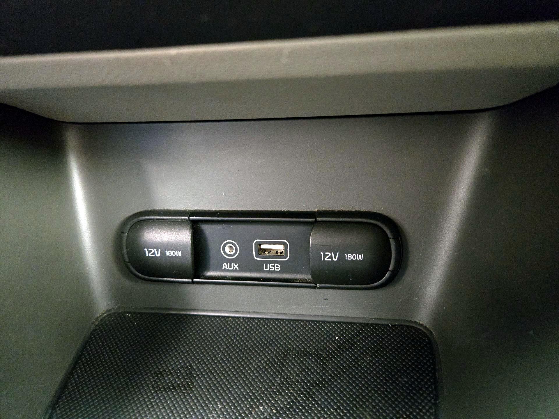 Thumbnail: 2017 Kia Sportage - 18