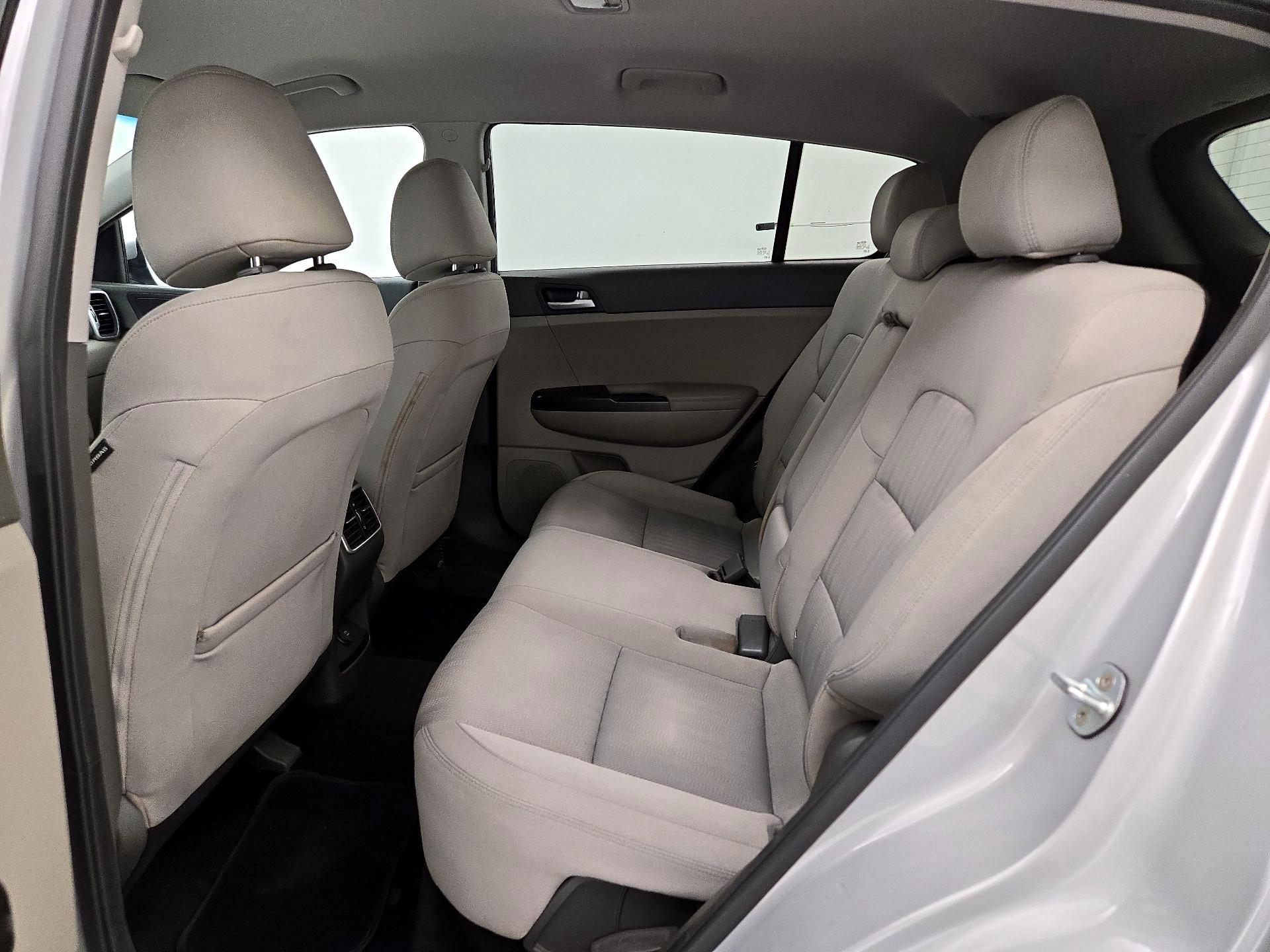 Thumbnail: 2017 Kia Sportage - 19