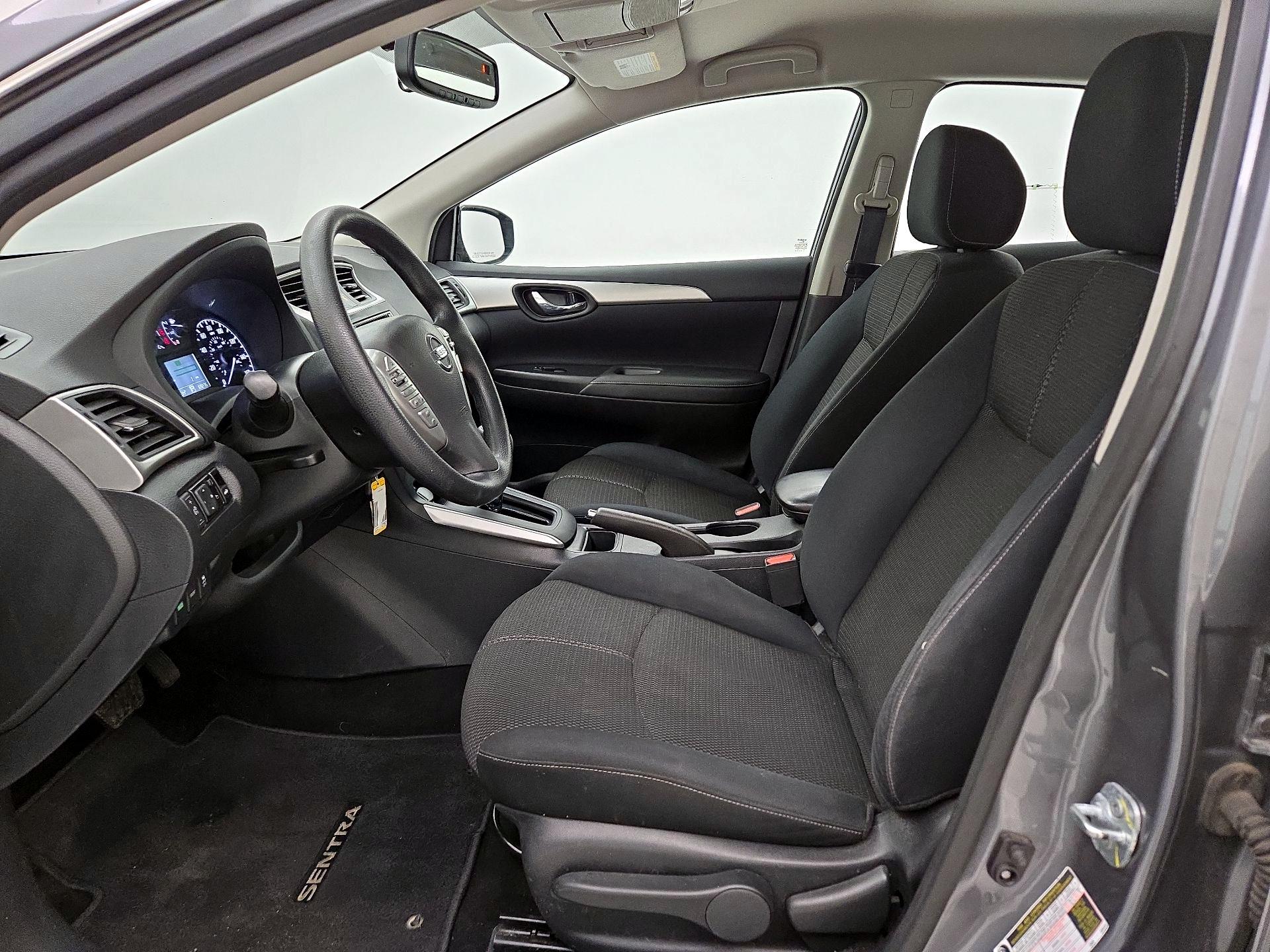 Thumbnail: 2017 Nissan Sentra - 11