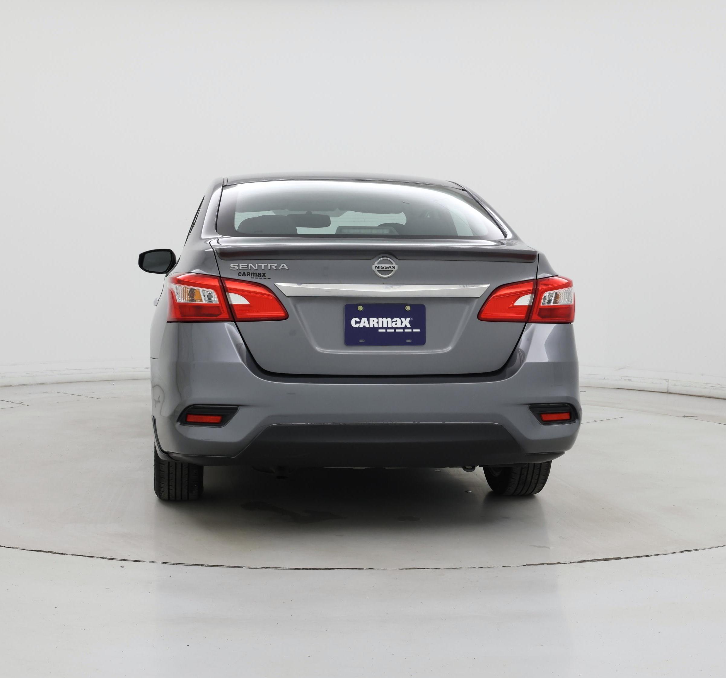 Thumbnail: 2017 Nissan Sentra - 6