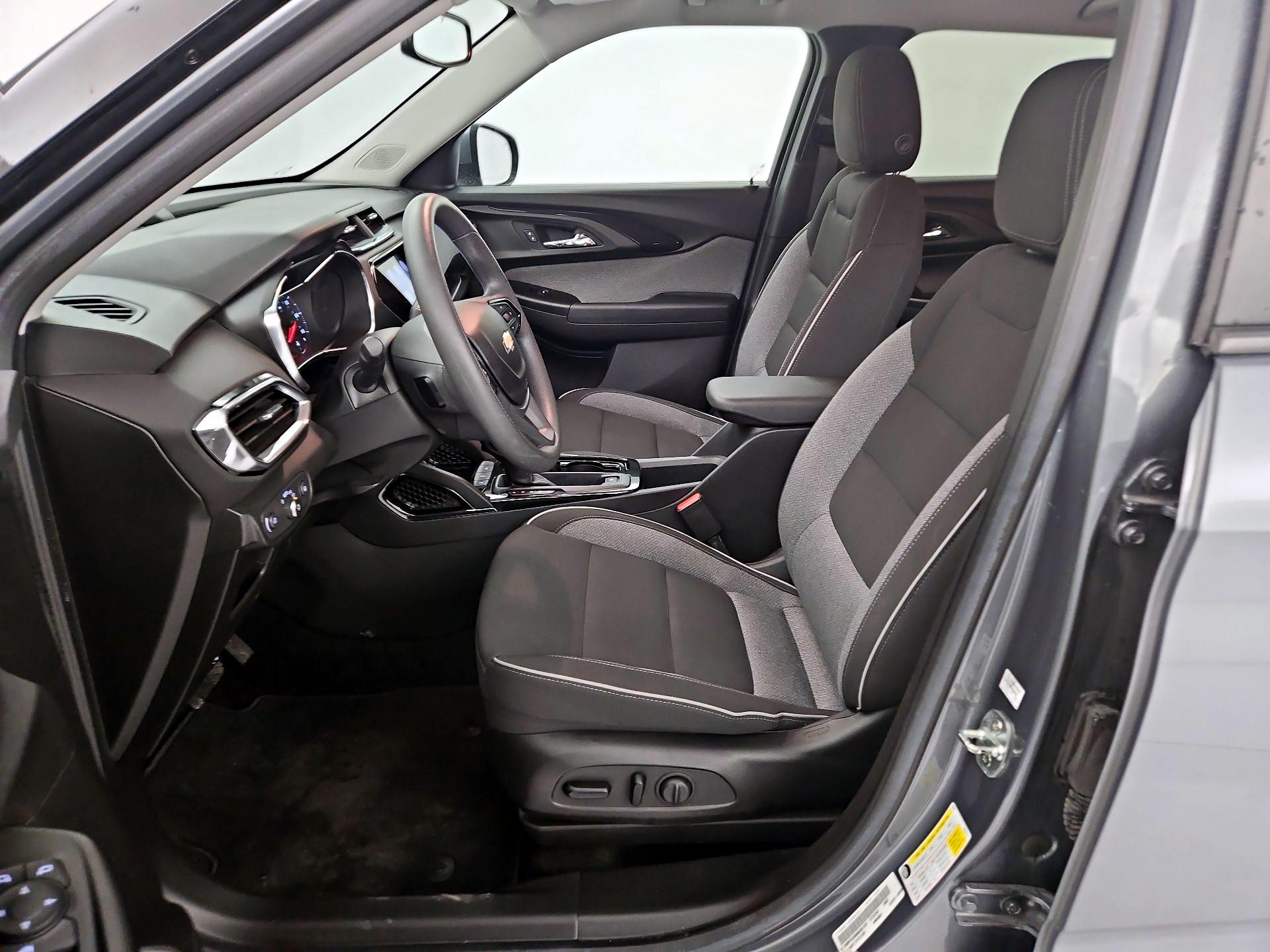 Thumbnail: 2022 Chevrolet TrailBlazer - 11