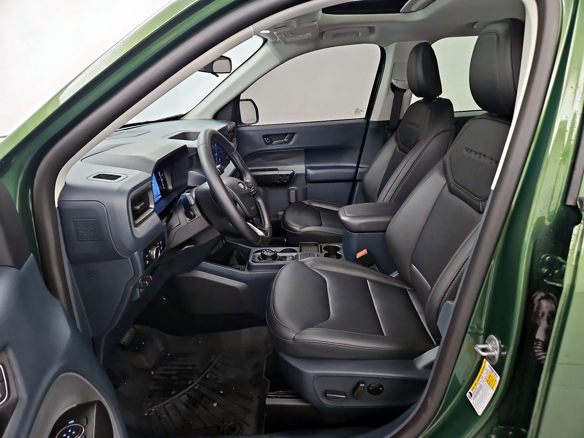 Thumbnail: 2025 Ford Maverick - 11