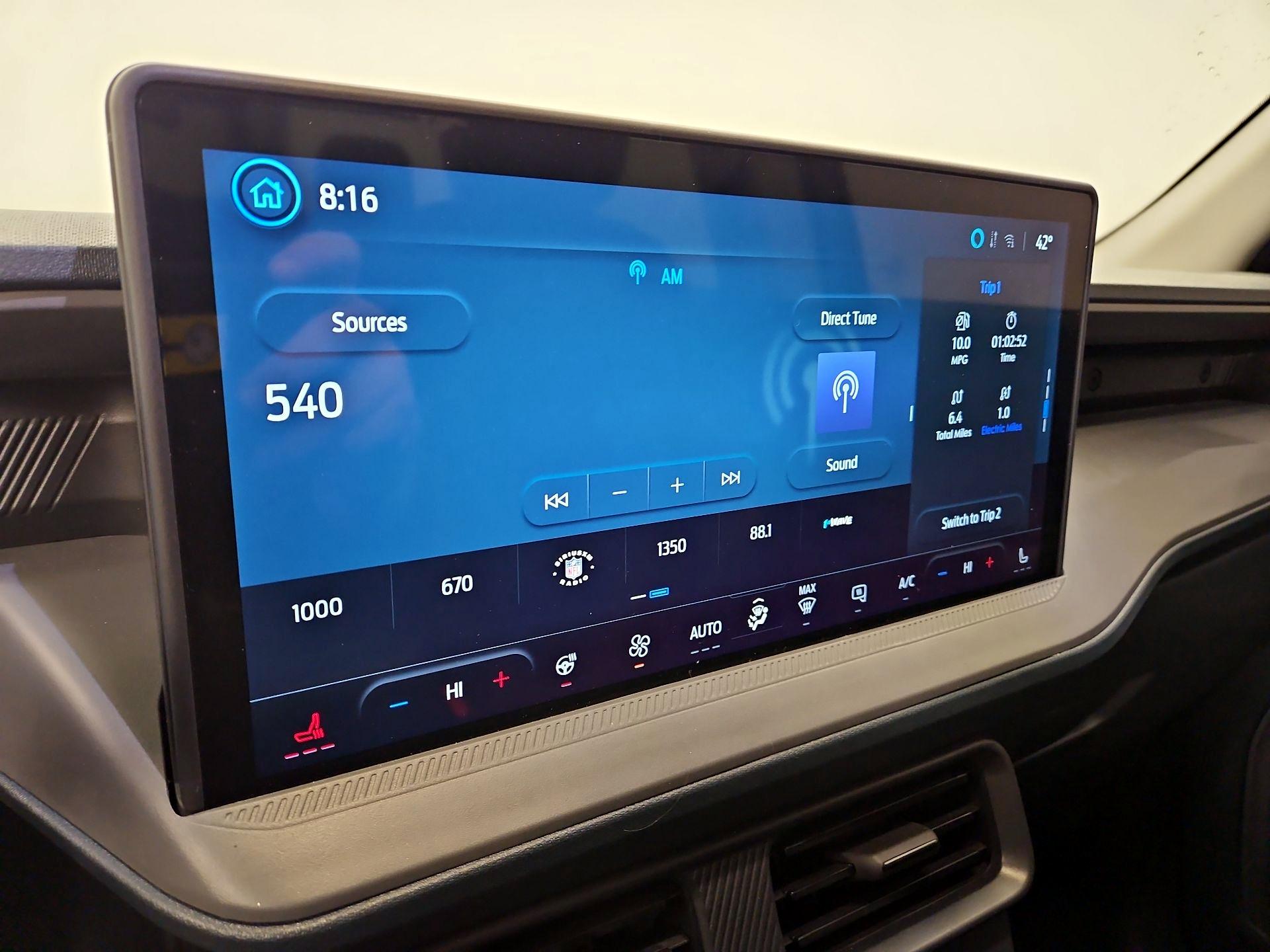 Thumbnail: 2025 Ford Maverick - 16