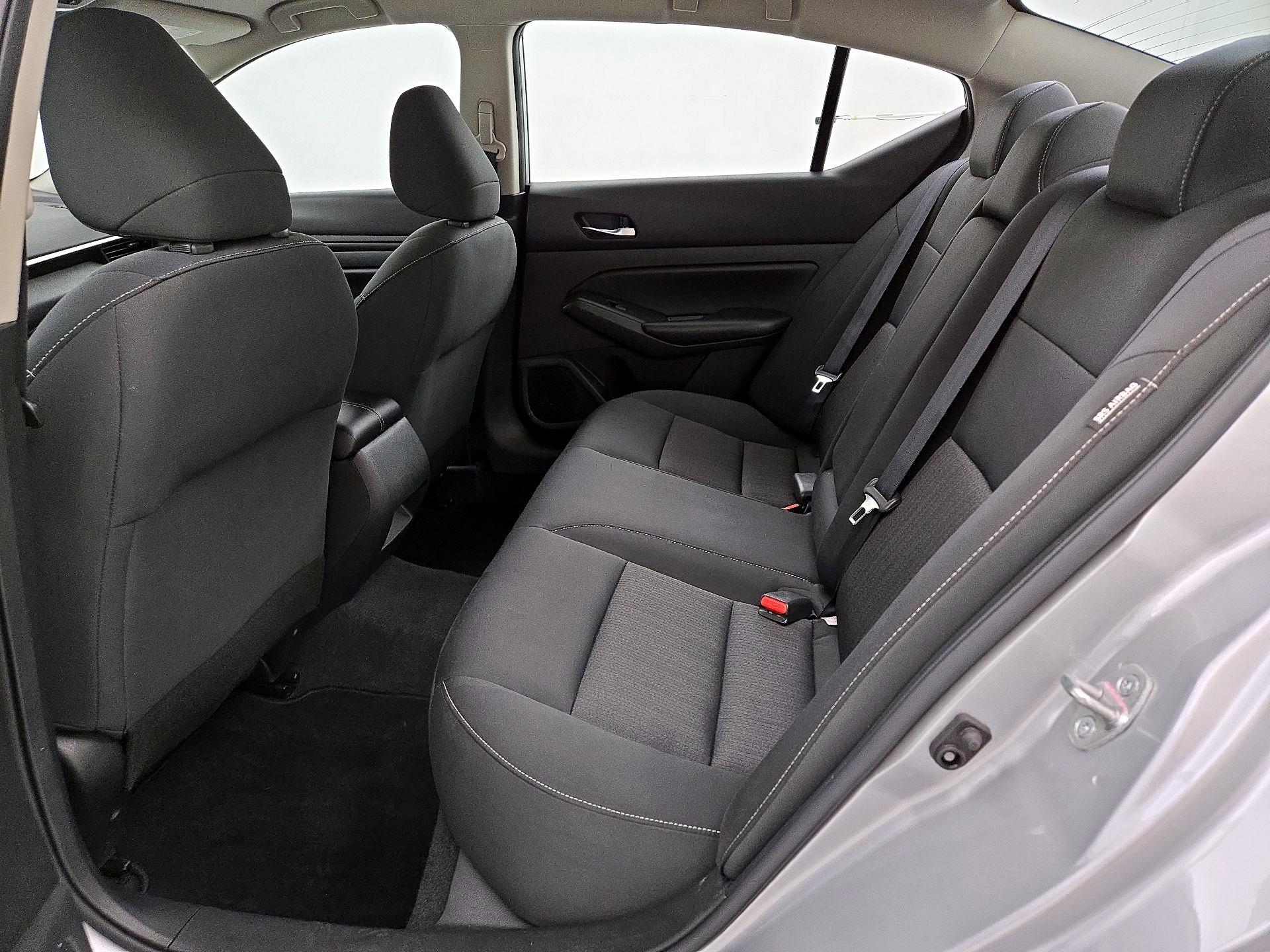 Thumbnail: 2021 Nissan Altima - 19