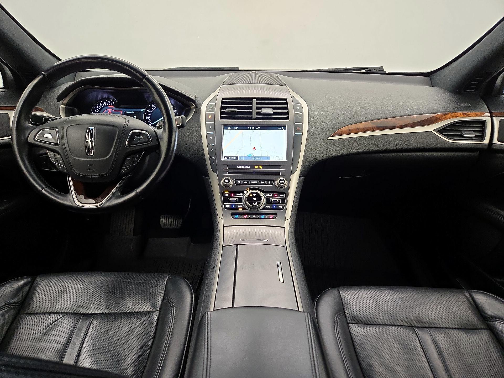 Thumbnail: 2017 Lincoln MKZ - 9