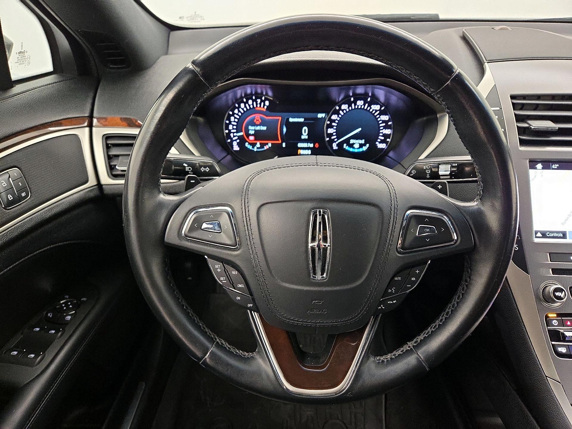 Thumbnail: 2017 Lincoln MKZ - 10