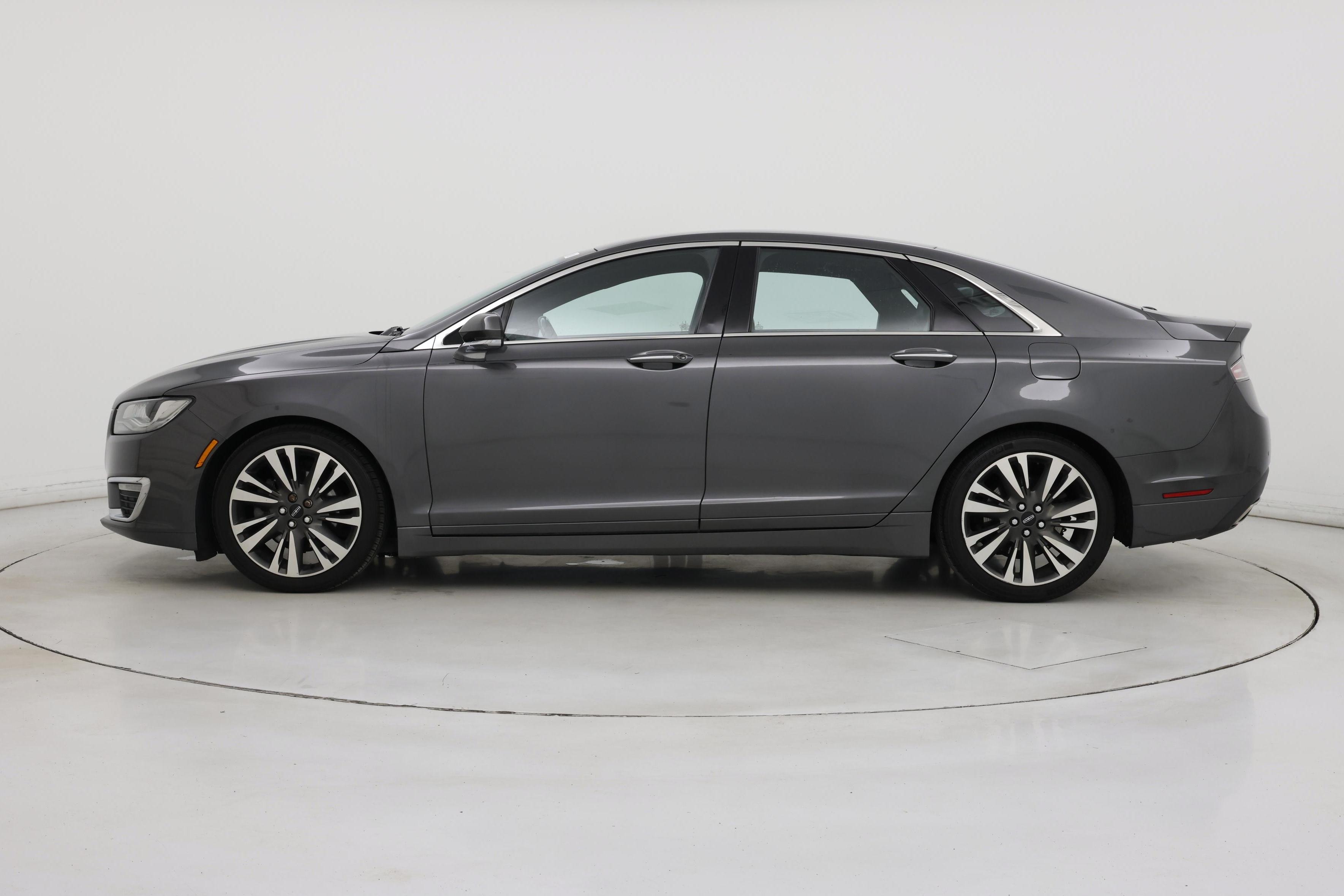 Thumbnail: 2017 Lincoln MKZ - 3